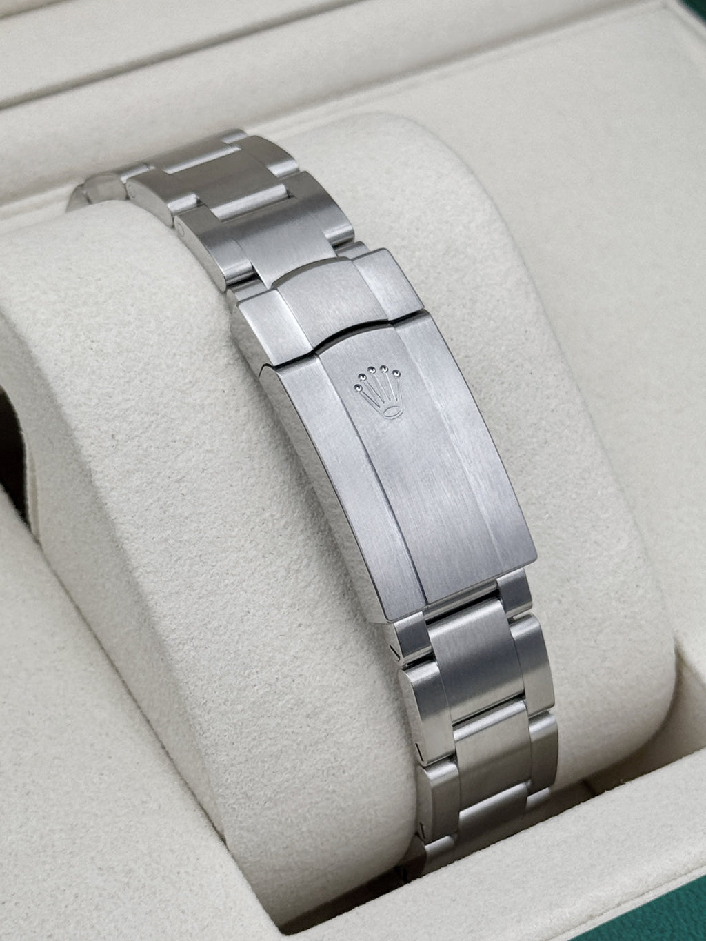 NEW 2026 Rolex Oyster Perpetual 31mm 277200 Med Blue Dial