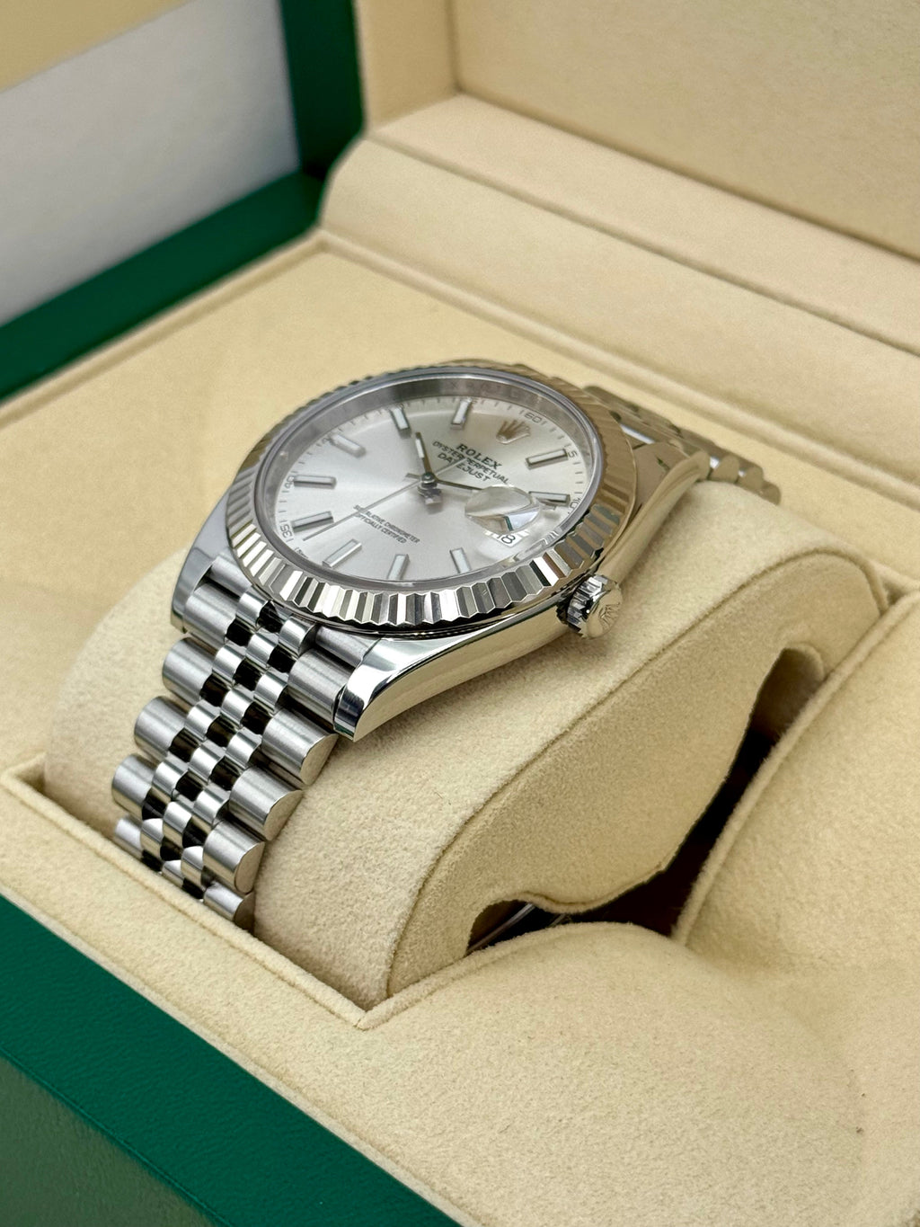 2017 Rolex Datejust 41mm 126334 Stainless Steel Jubilee Silver Dial