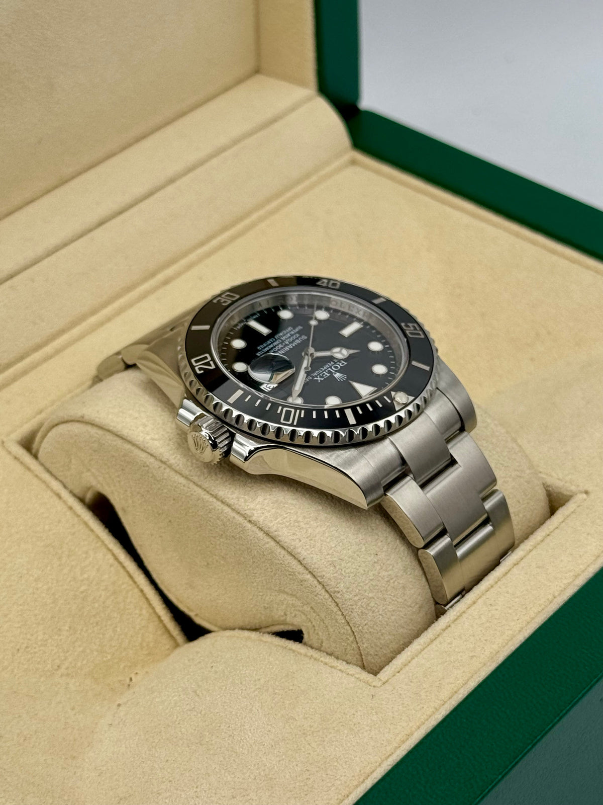 2015 Rolex Submariner 40mm 116610LN Stainless Steel Black Dial