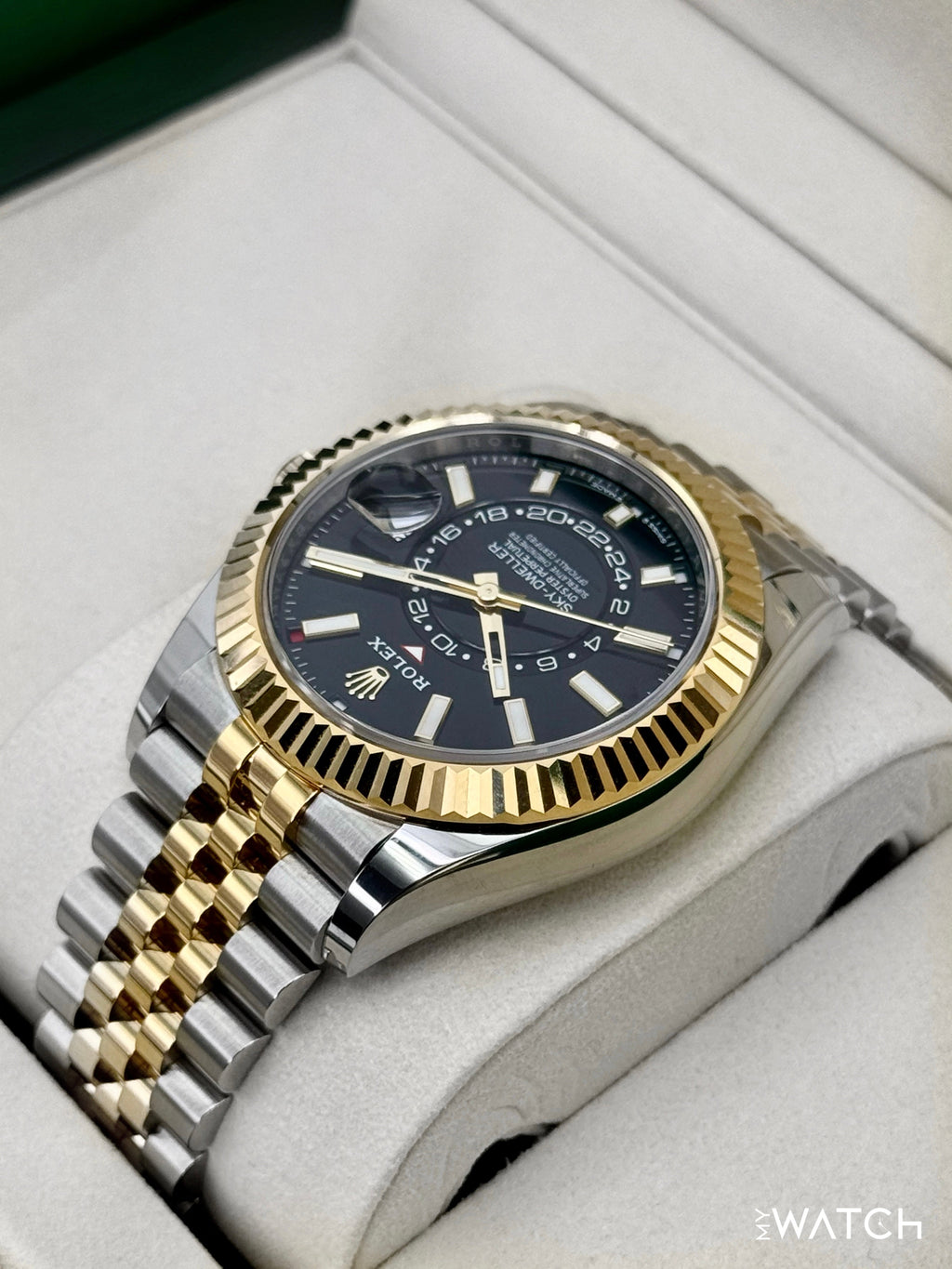 NEW 2026 Rolex Sky-Dweller 42mm 336933 Two-Tone Jubilee Black Dial