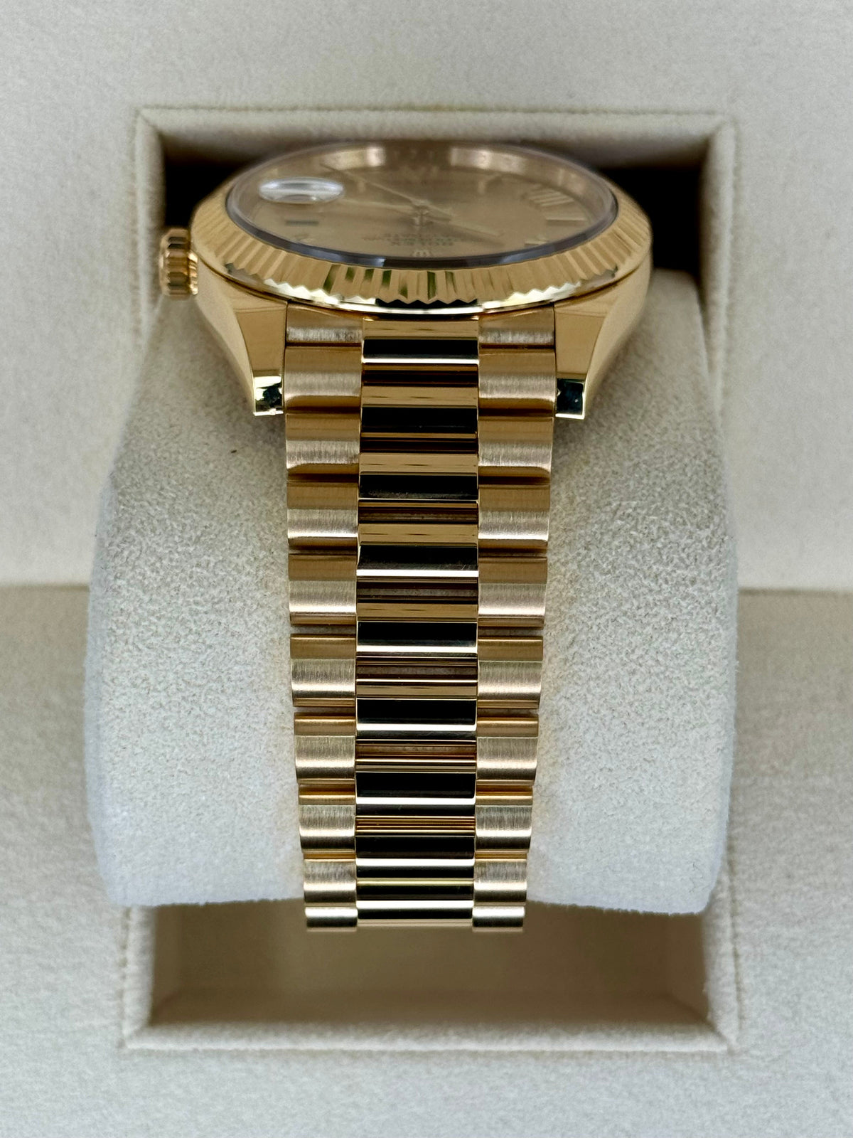 NEW 2025 Rolex Day-Date 40mm 228238 Presidential Champagne Dial