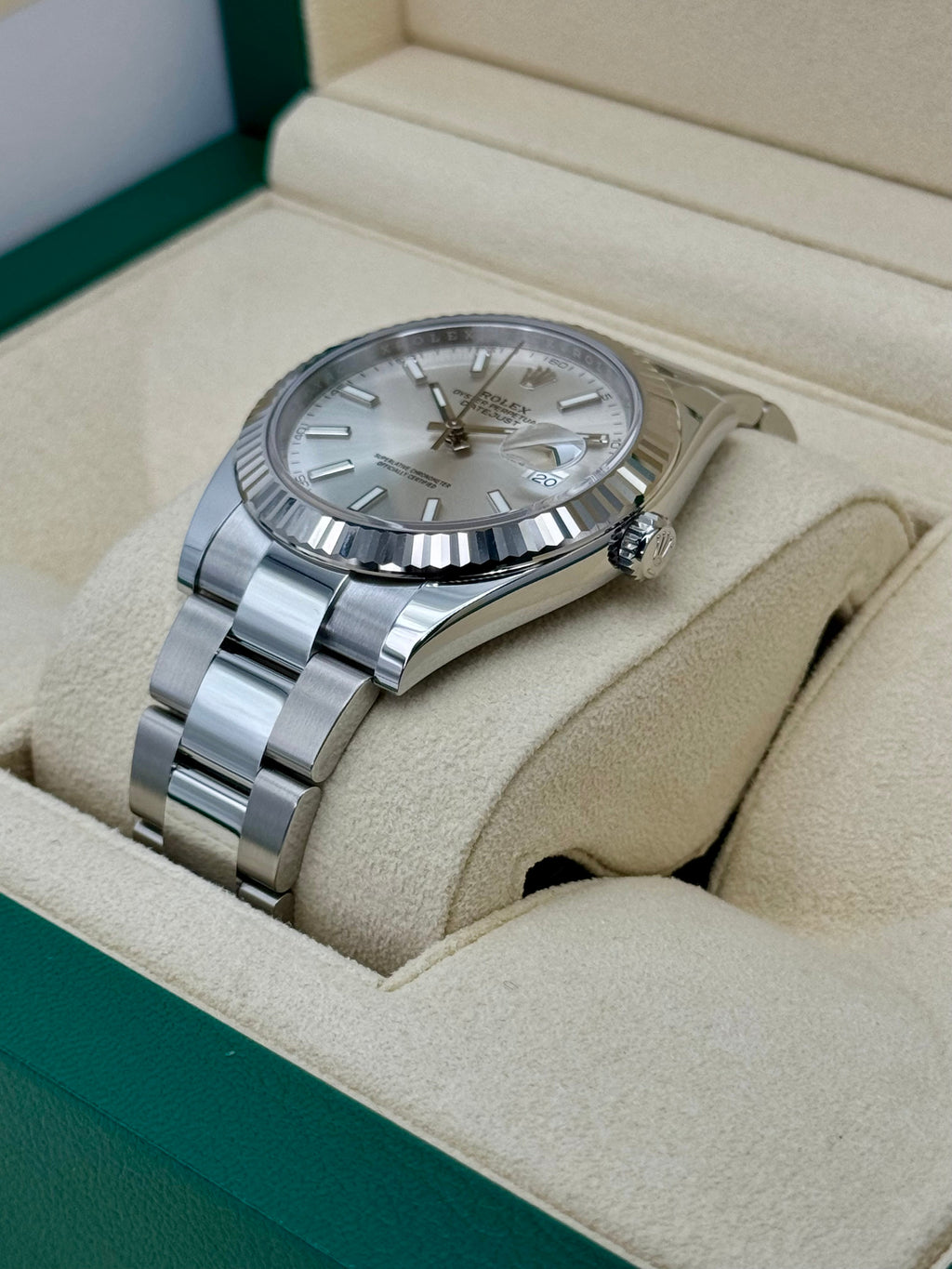 NEW 2025 Rolex Datejust 41mm 126334 Stainless Steel Oyster Silver Dial