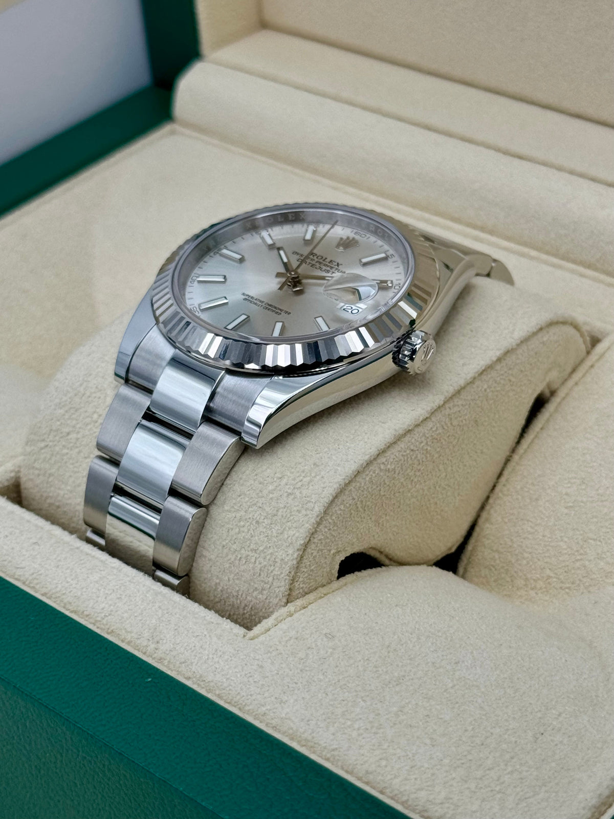NEW 2025 Rolex Datejust 41mm 126334 Stainless Steel Oyster Silver Dial
