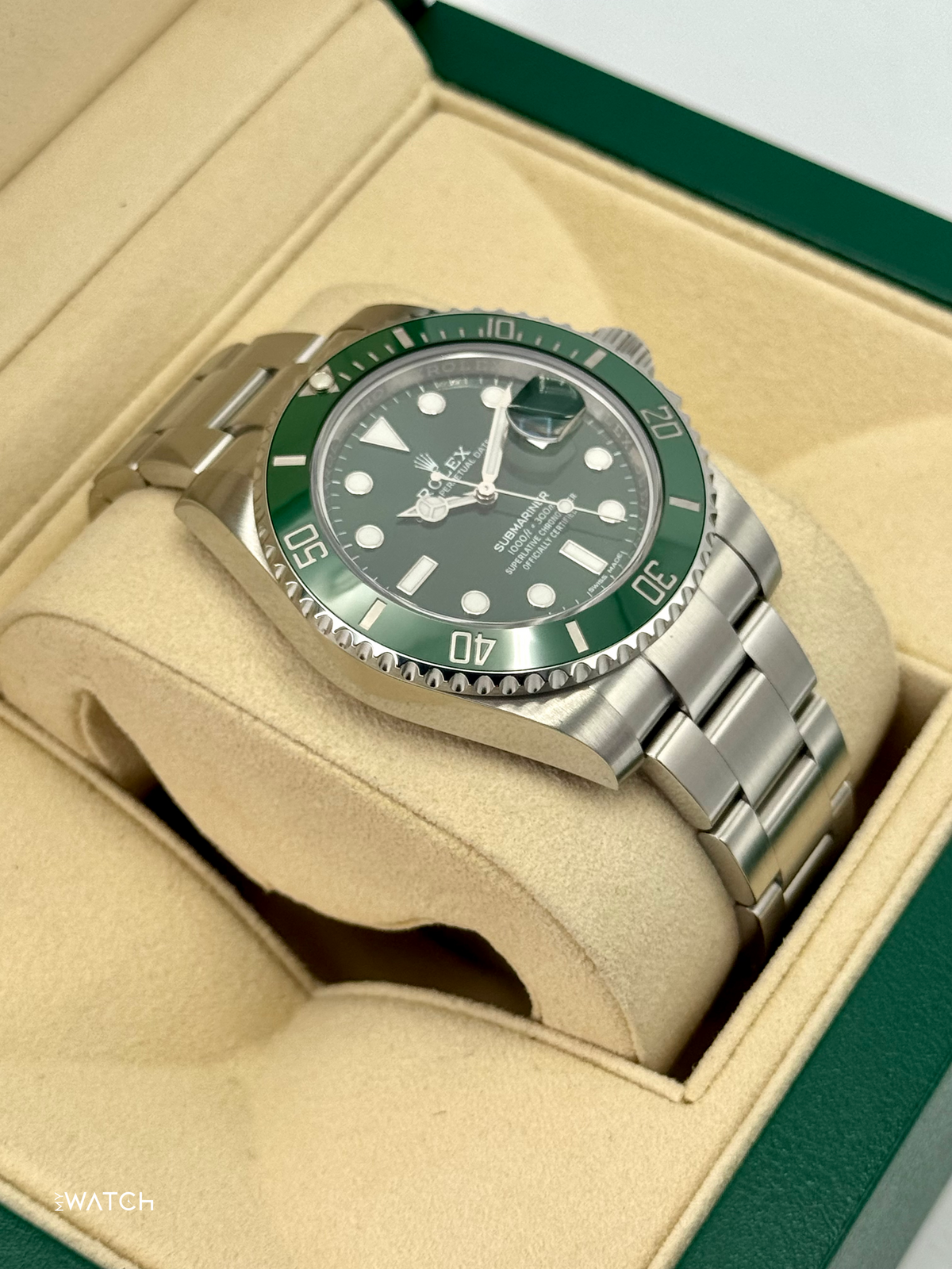 2017 Rolex Submariner "Hulk" 40mm 116610LV Green Dial