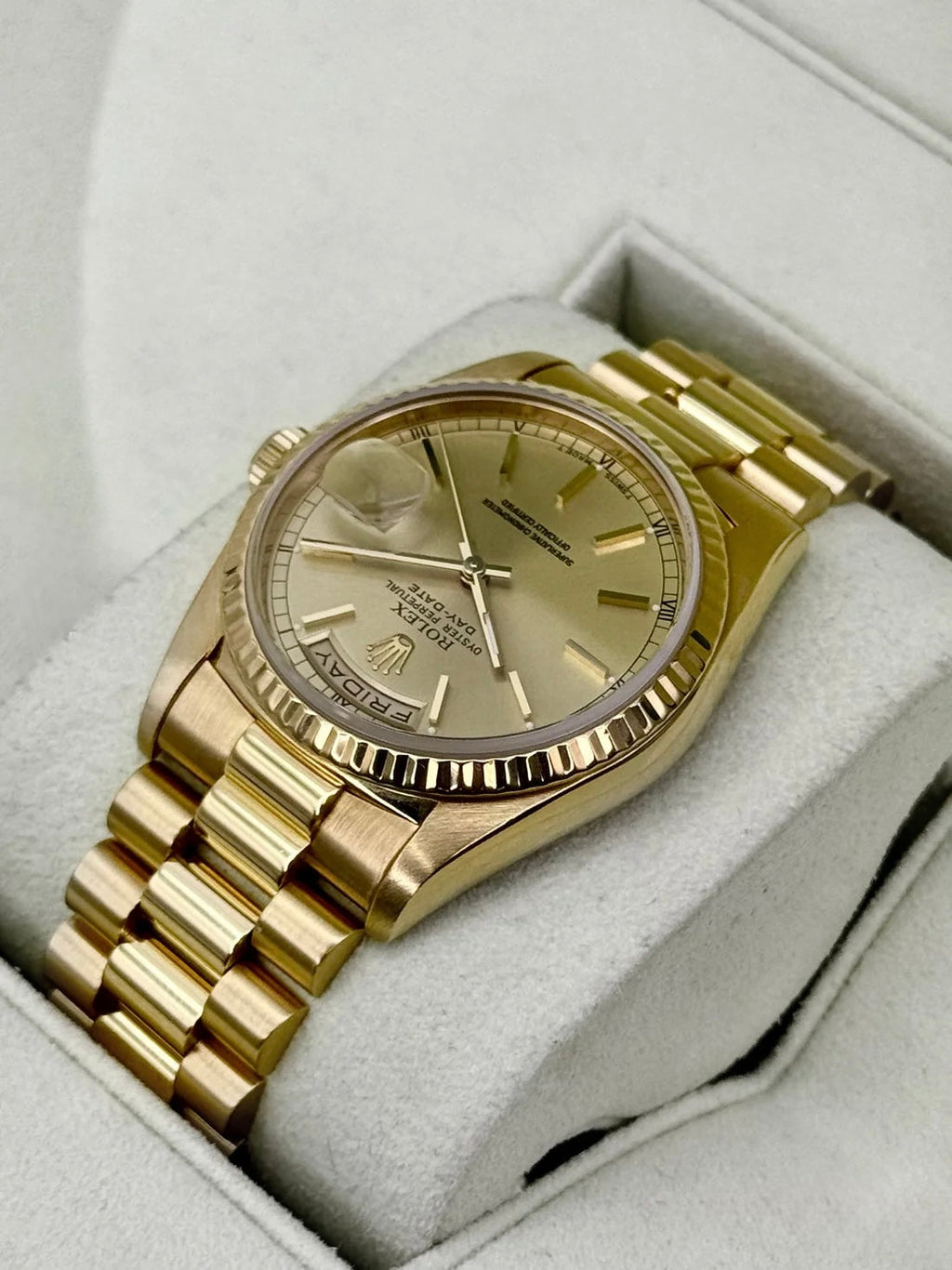 1990 Rolex Day-Date 36mm 18238 Presidential 18kt Yellow Gold Champagne Dial (CPO)