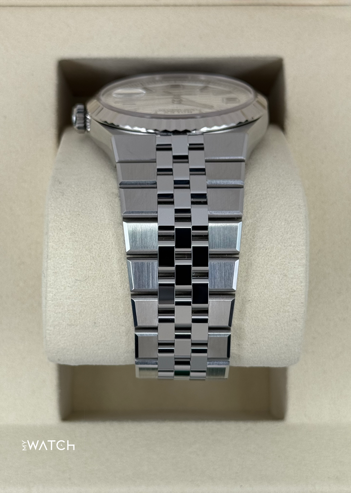 NEW 2026 Rolex Land-Dweller 40mm 127334 Stainless Steel Jubilee White Dial