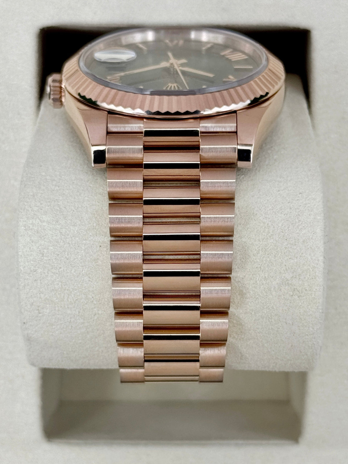 NEW 2025 Rolex Day-Date 40mm 228235 Presidential Rose Gold Olive Green Dial