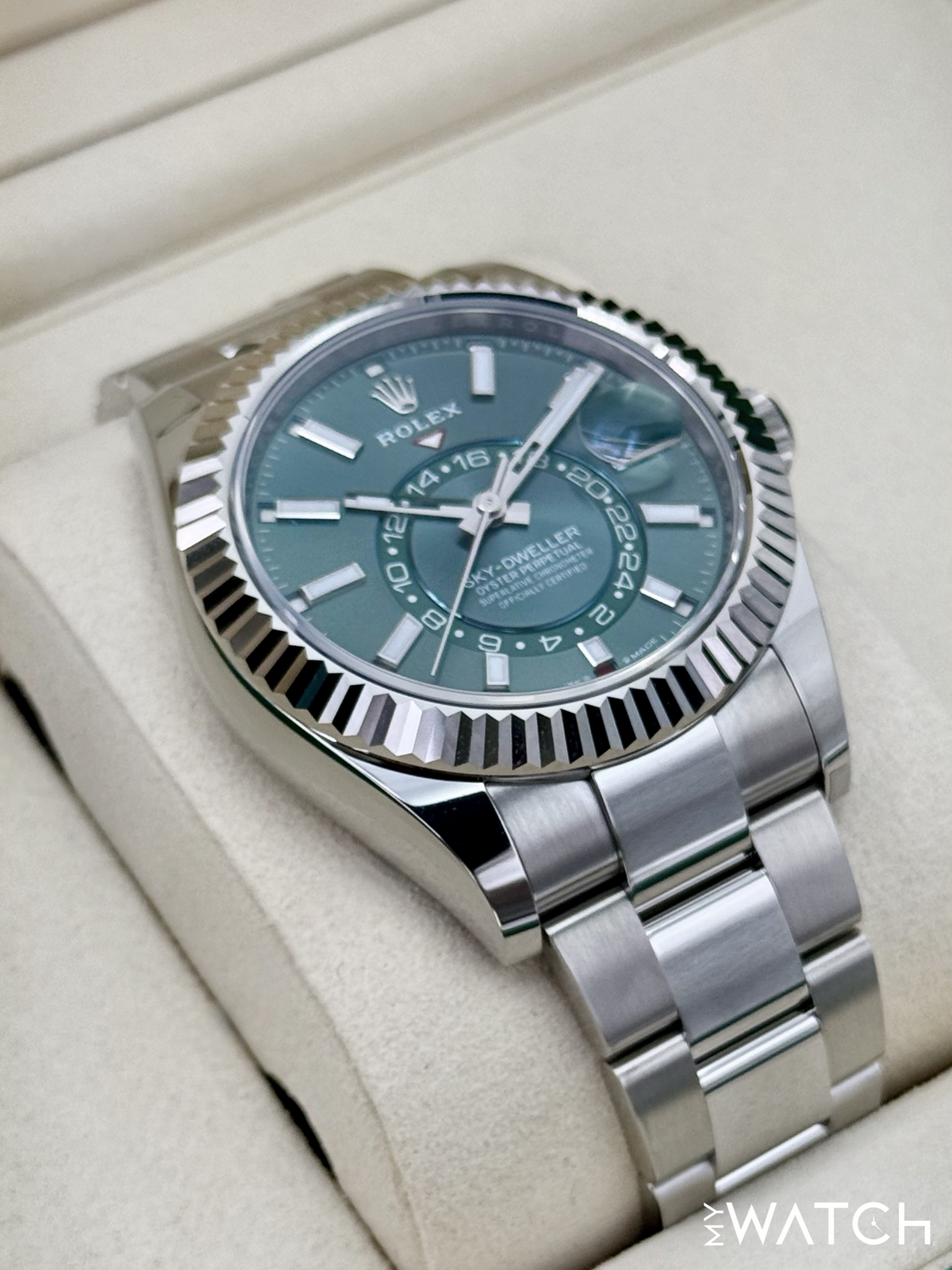 NEW 2026 Rolex Sky-Dweller 42mm 336934 Oyster Green Dial
