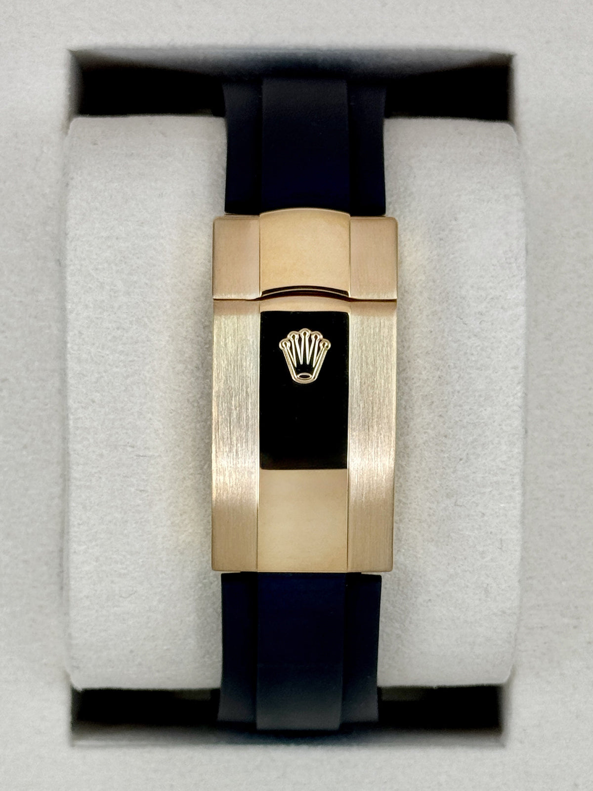 2025 Rolex Sky-Dweller 42mm 336238 Yellow Gold Oysterflex Green Dial