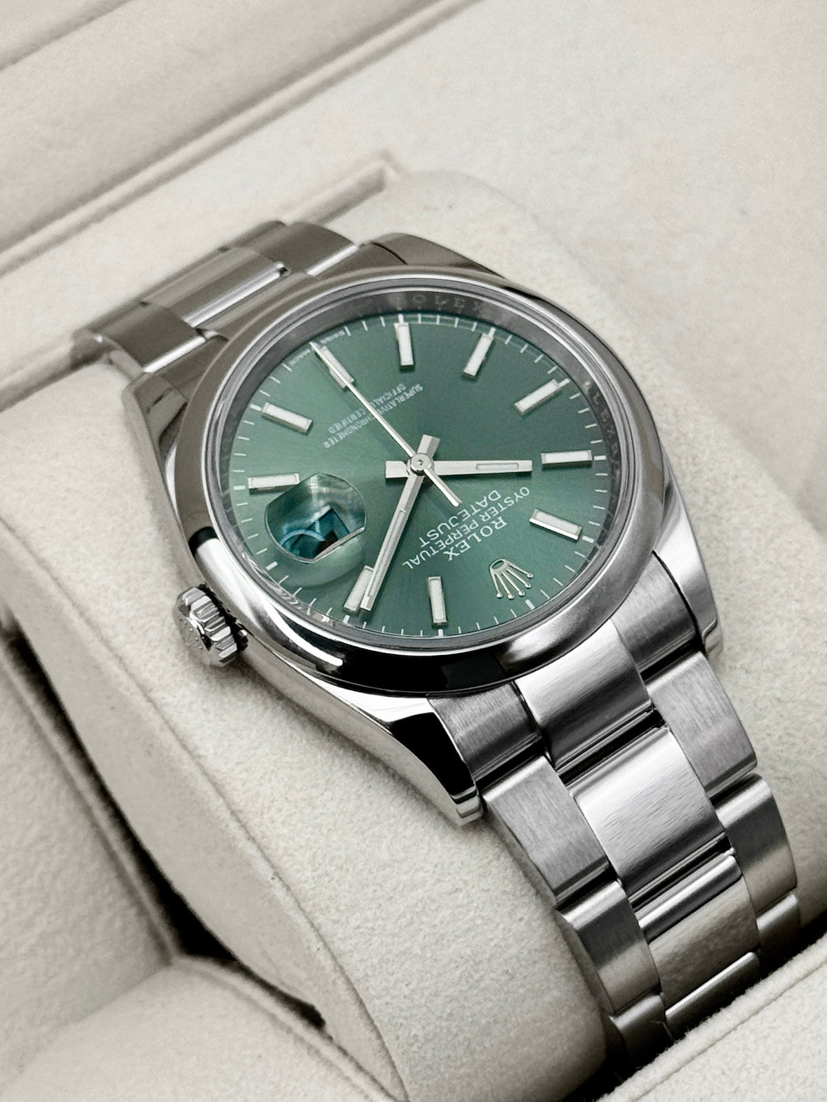 2024 Rolex Datejust 36mm 126200 Oyster Mint Green Dial