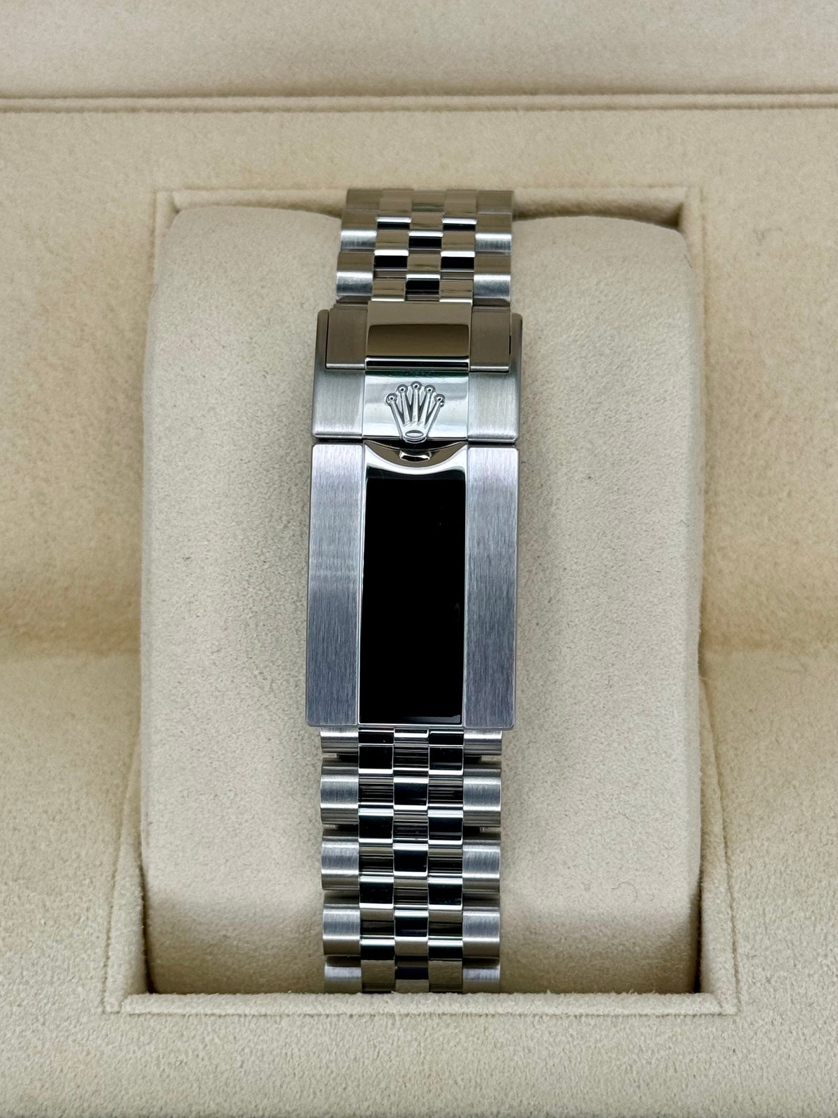 NEW 2023 Rolex GMT-Master II "Pepsi" 40mm 126710BLRO Jubilee