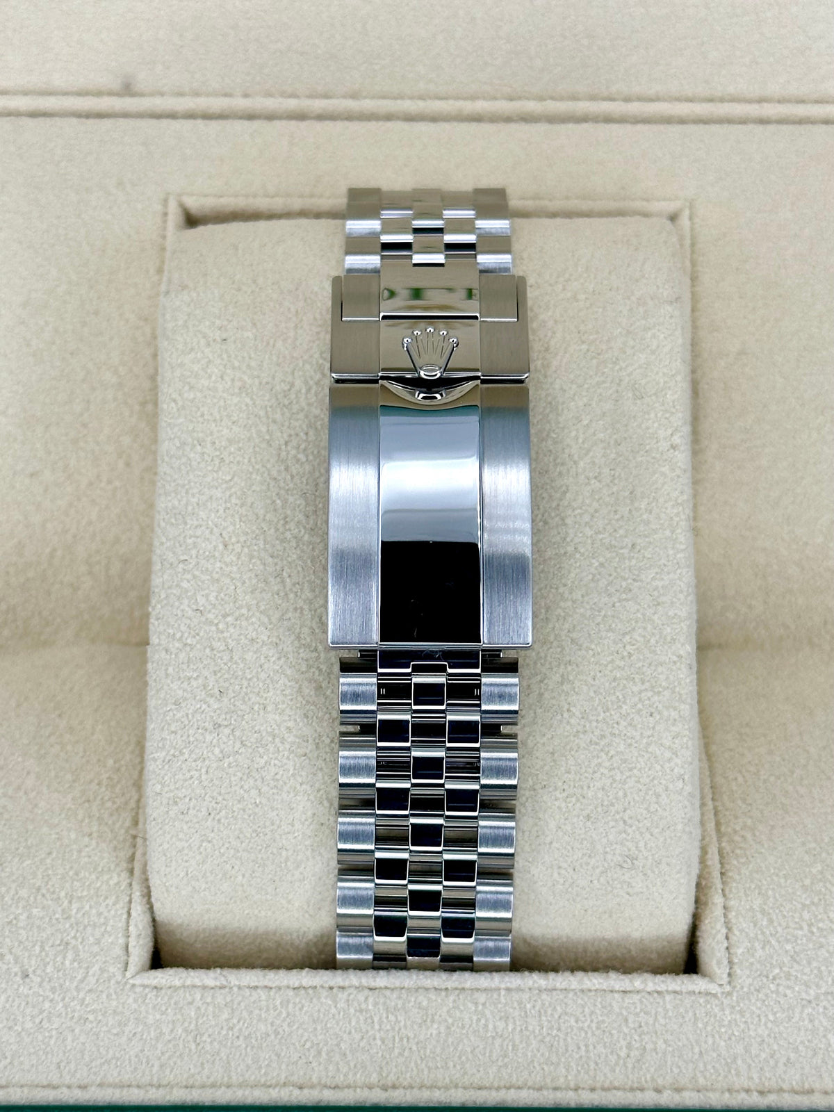 2022 Rolex GMT-Master II "Pepsi" 40mm 126710BLRO Jubilee
