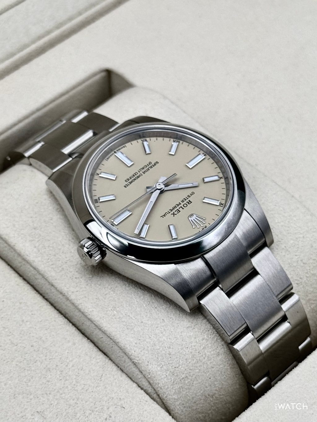 NEW 2026 Rolex Oyster Perpetual 34mm 124200 Stainless Steel Beige Dial