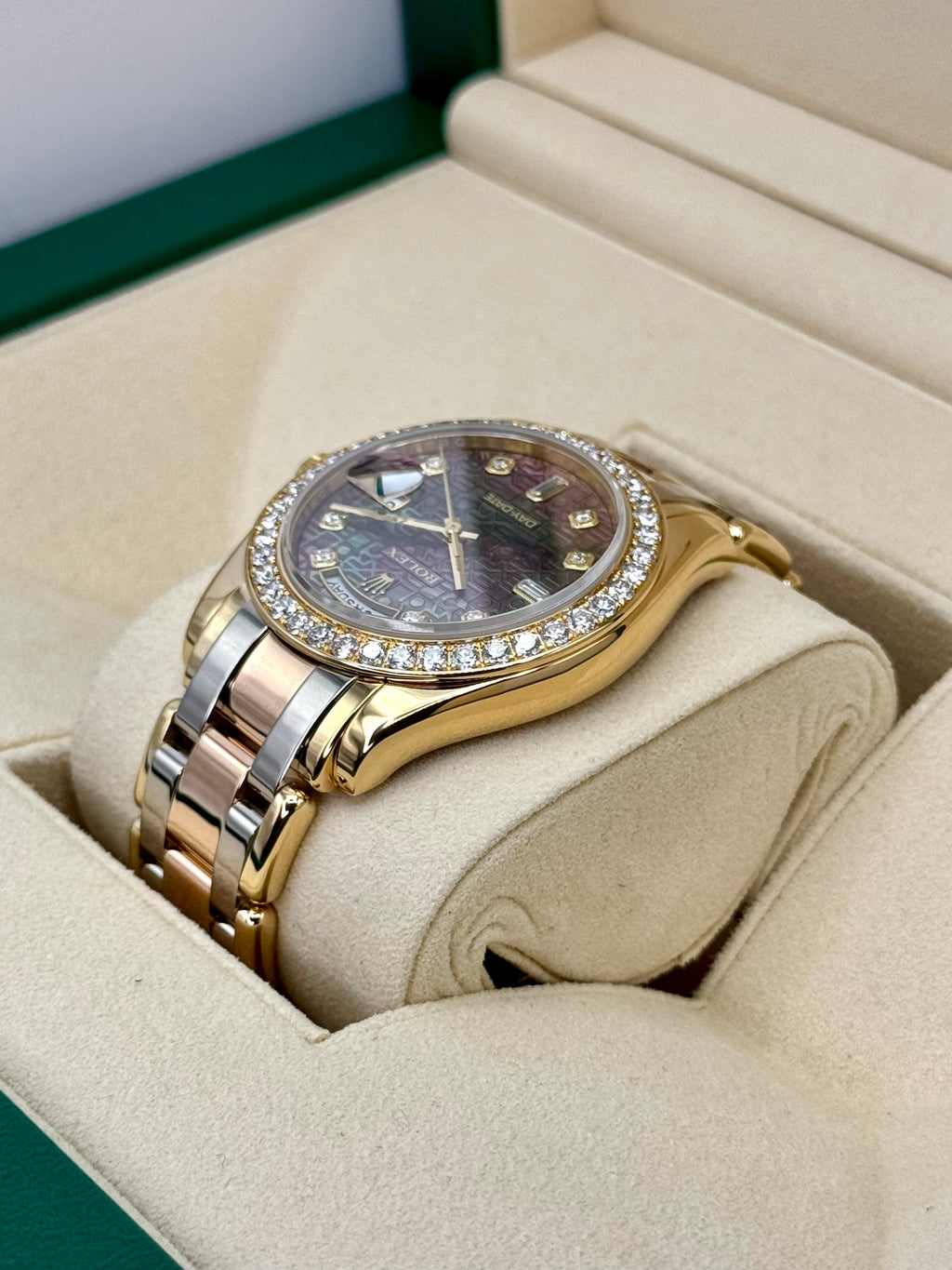 2011 Rolex Day-Date Masterpiece 39mm 18948 Tridor Tahitian Mother of Pearl Dial