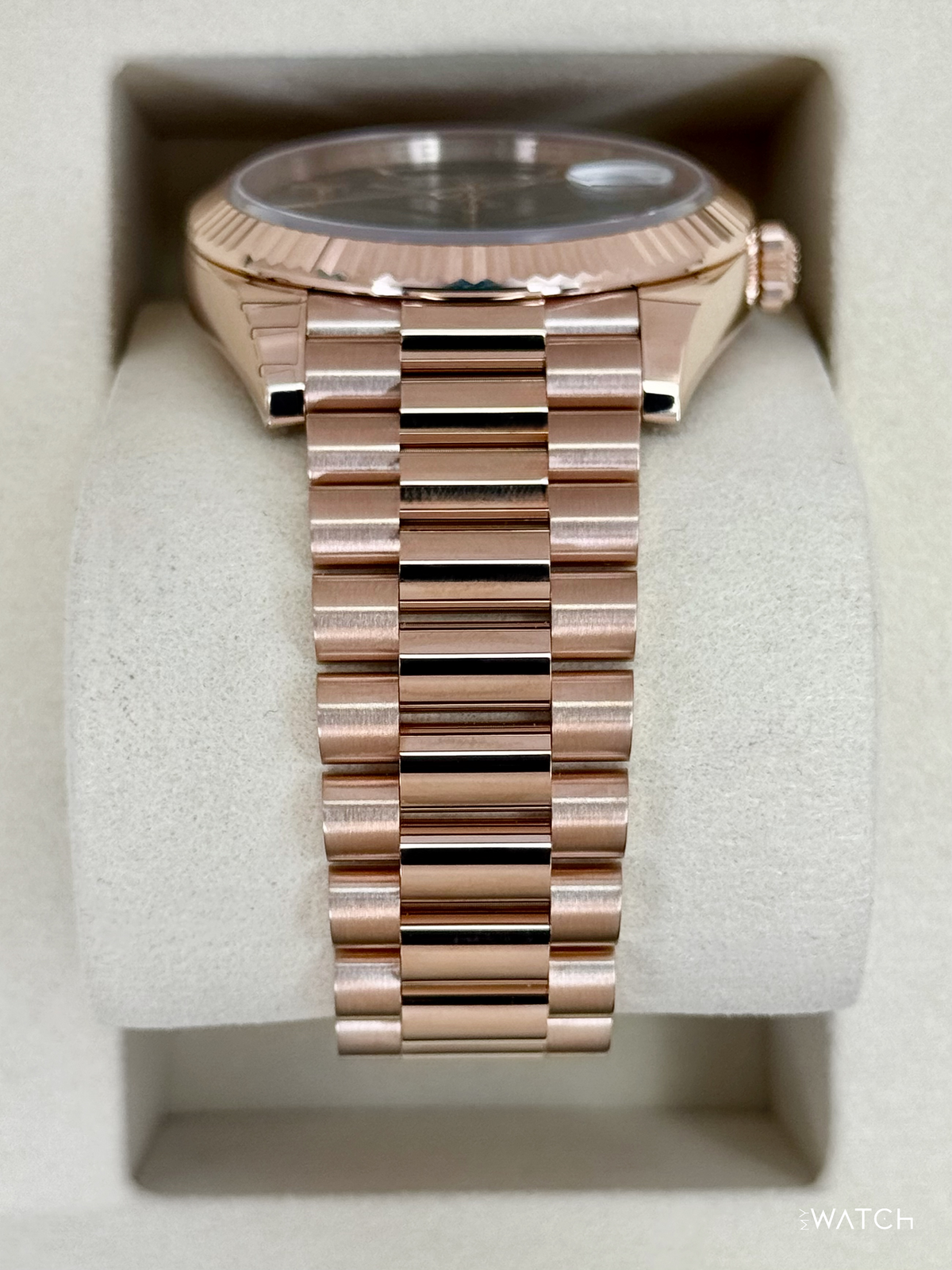 NEW 2025 Rolex Day-Date 40mm 228235 Presidential Rose Gold Green Dial (STICKERED)