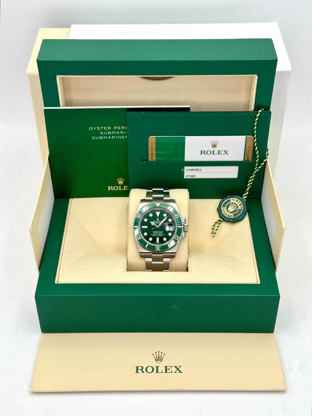 NEW 2019 Rolex Submariner "Hulk" 40mm 116610LV Green Dial (STICKERED)