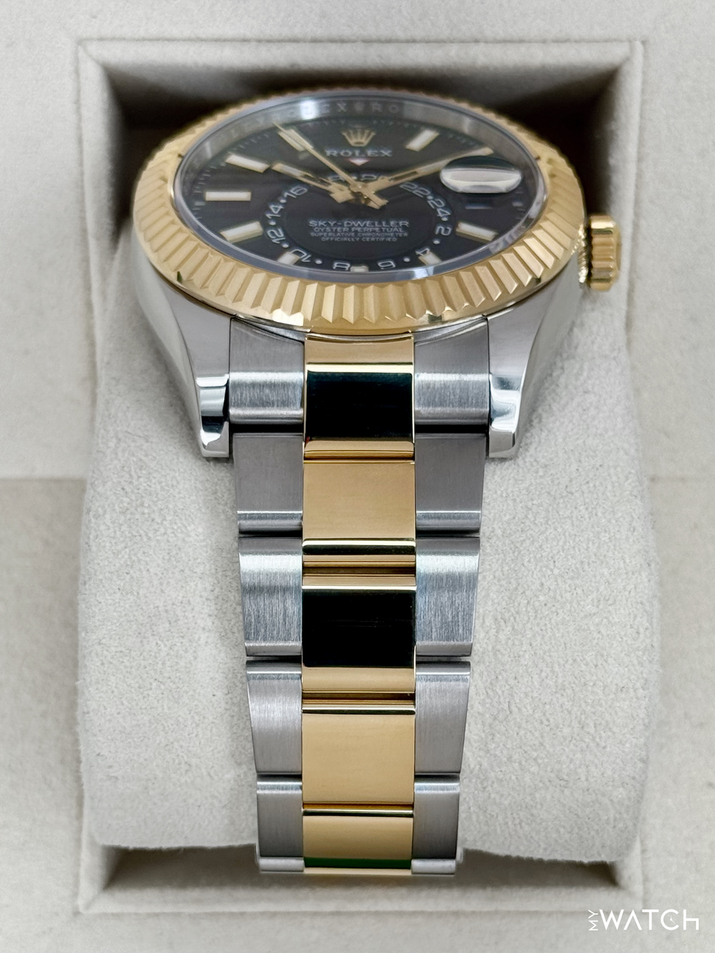 2021 Rolex Sky-Dweller 42mm 326933 Two-Tone Oyster Black Dial
