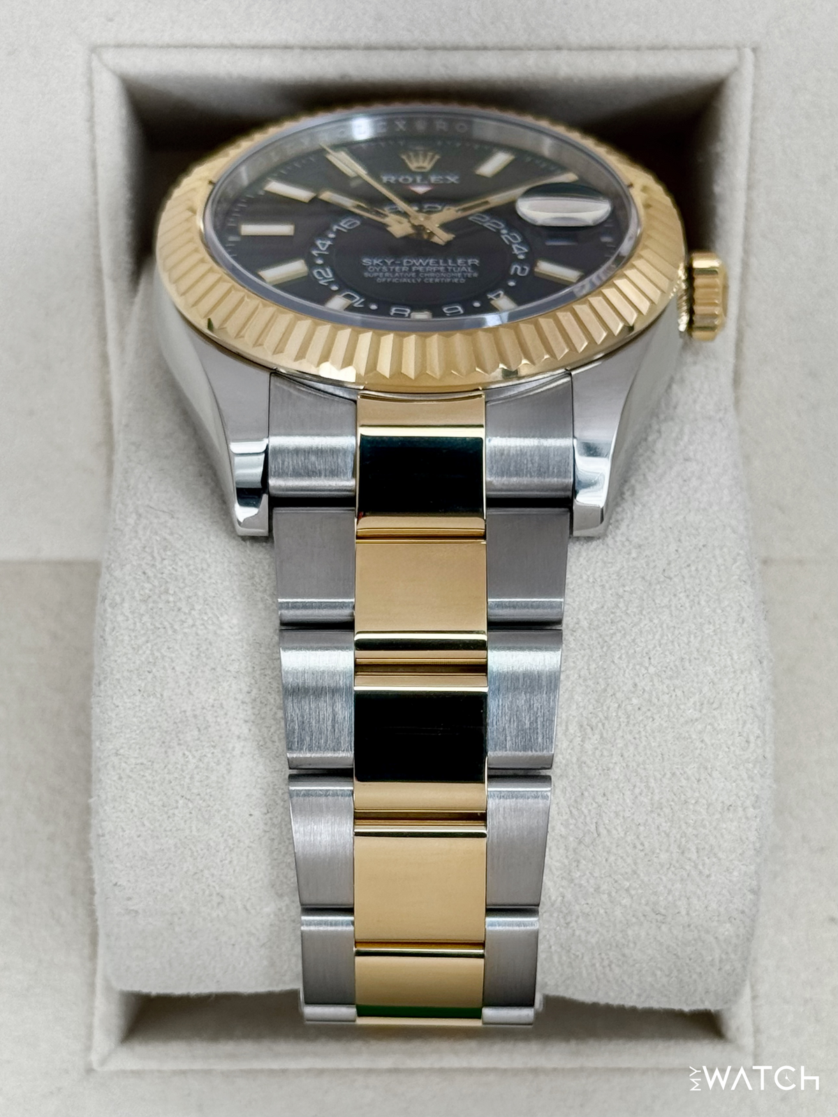 2021 Rolex Sky-Dweller 42mm 326933 Two-Tone Oyster Black Dial