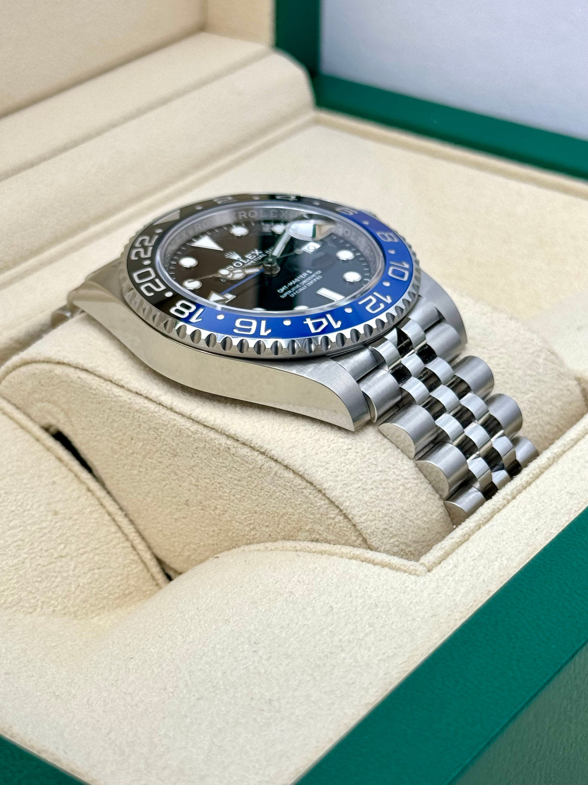 NEW 2022 Rolex GMT-Master II "Batgirl" 40mm 126710BLNR Jubilee Black Dial