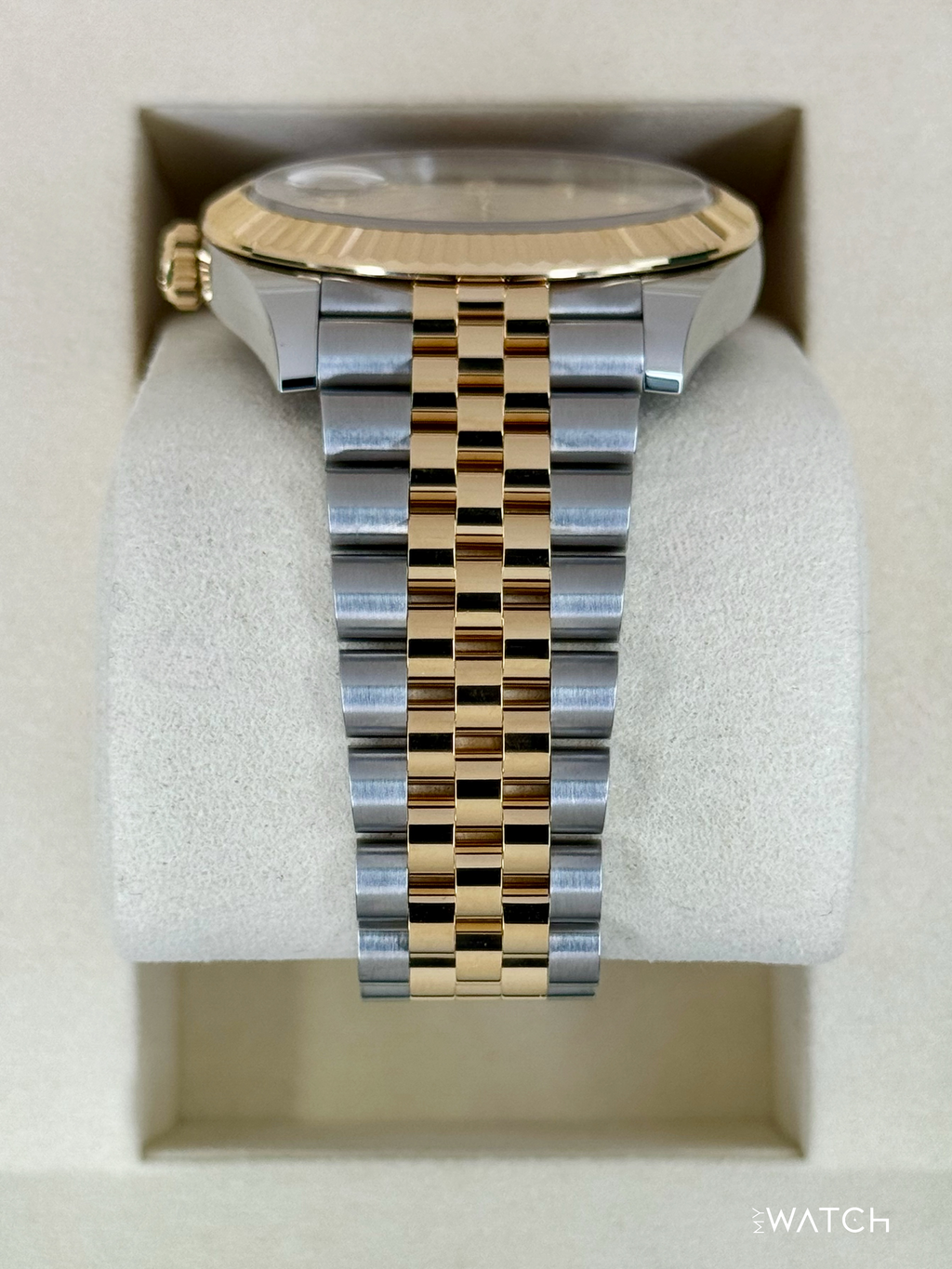 NEW 2026 Rolex Datejust 41mm 126333 Two-Tone Jubilee Champagne Diamond Dial