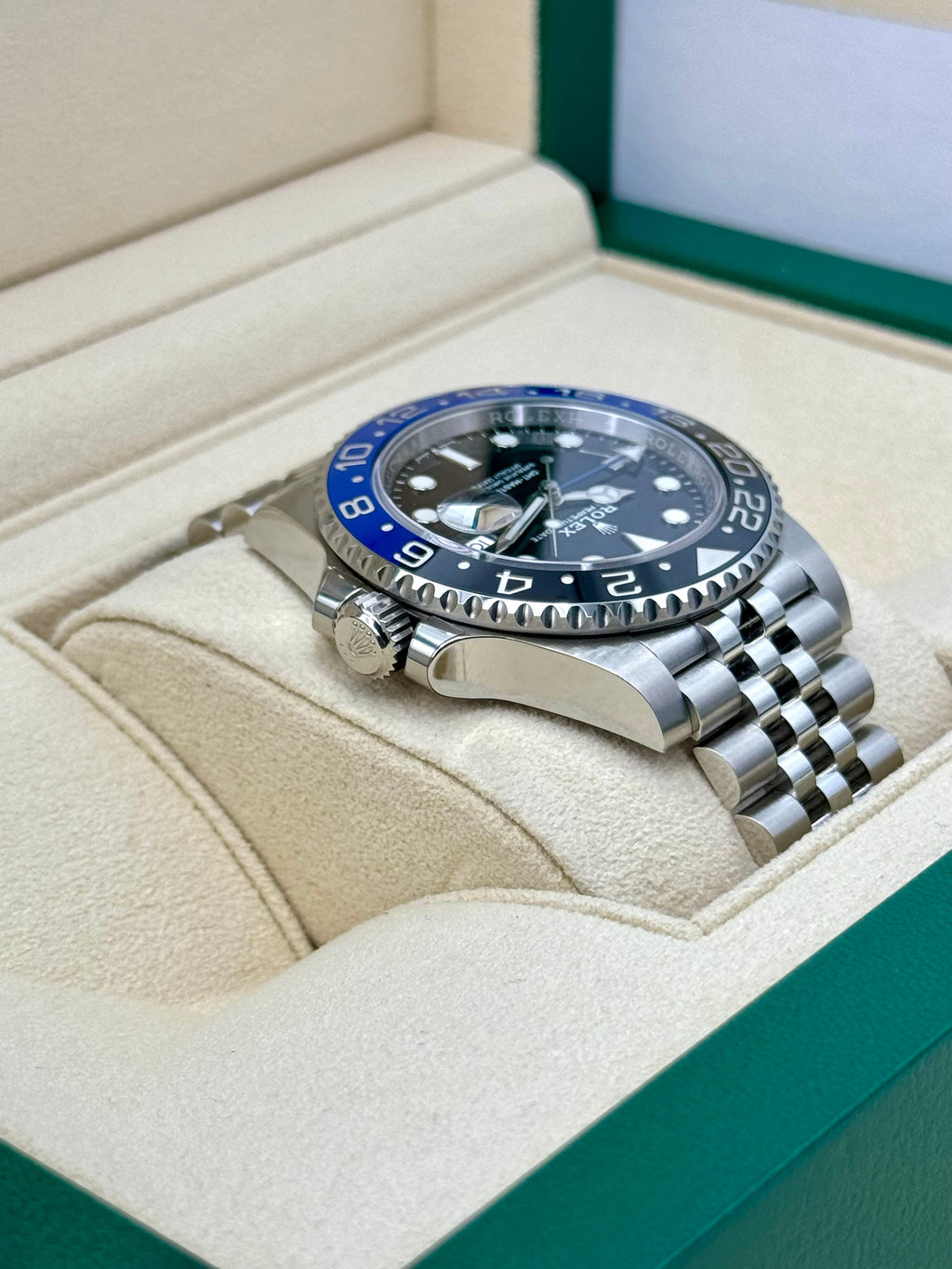 NEW 2022 Rolex GMT-Master II "Batgirl" 40mm 126710BLNR Jubilee Black Dial