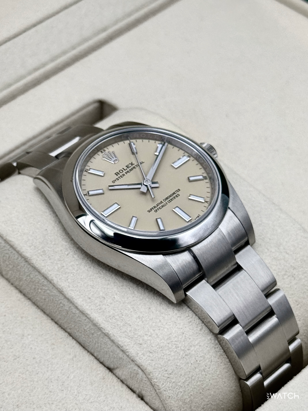 NEW 2026 Rolex Oyster Perpetual 34mm 124200 Stainless Steel Beige Dial