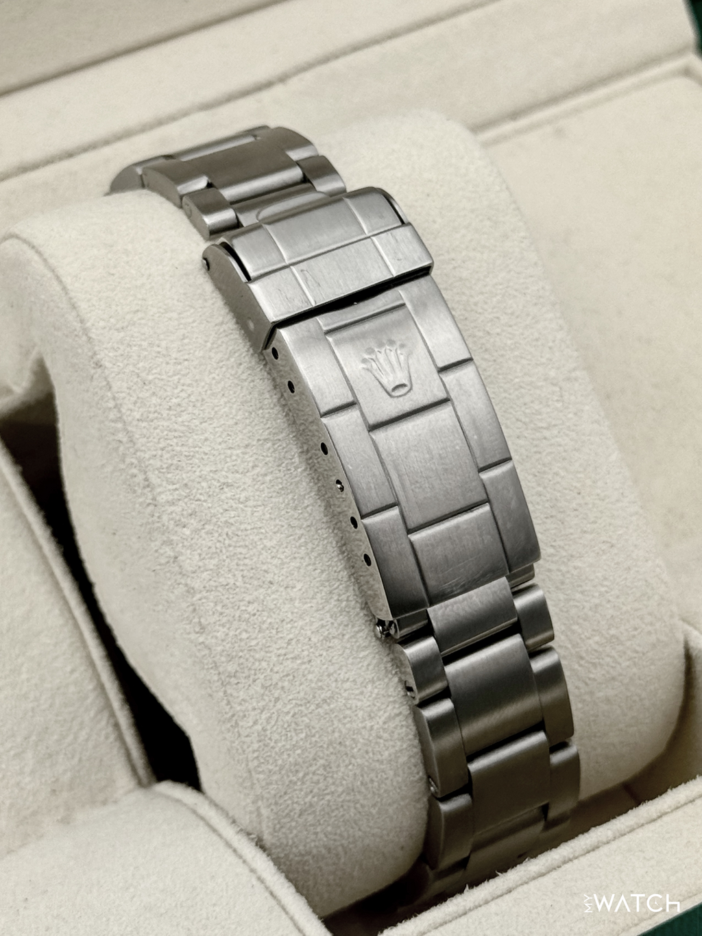 2000 Rolex Submariner 40mm 16610 Stainless Steel Black Dial