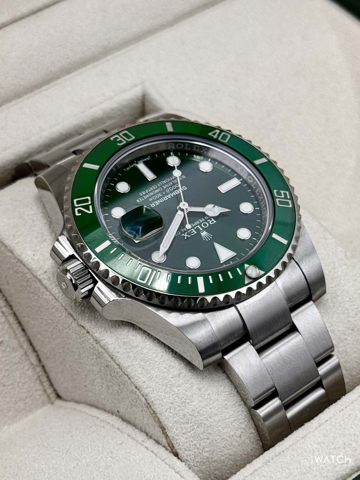 2018 Rolex Submariner “Hulk” 40mm 116610LV Green Dial