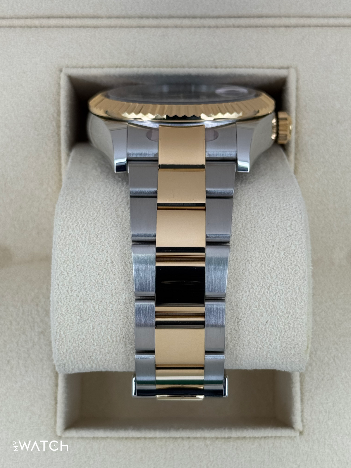 2022 Rolex Sky-Dweller 42mm 326933 Two-Tone Oyster Black Dial