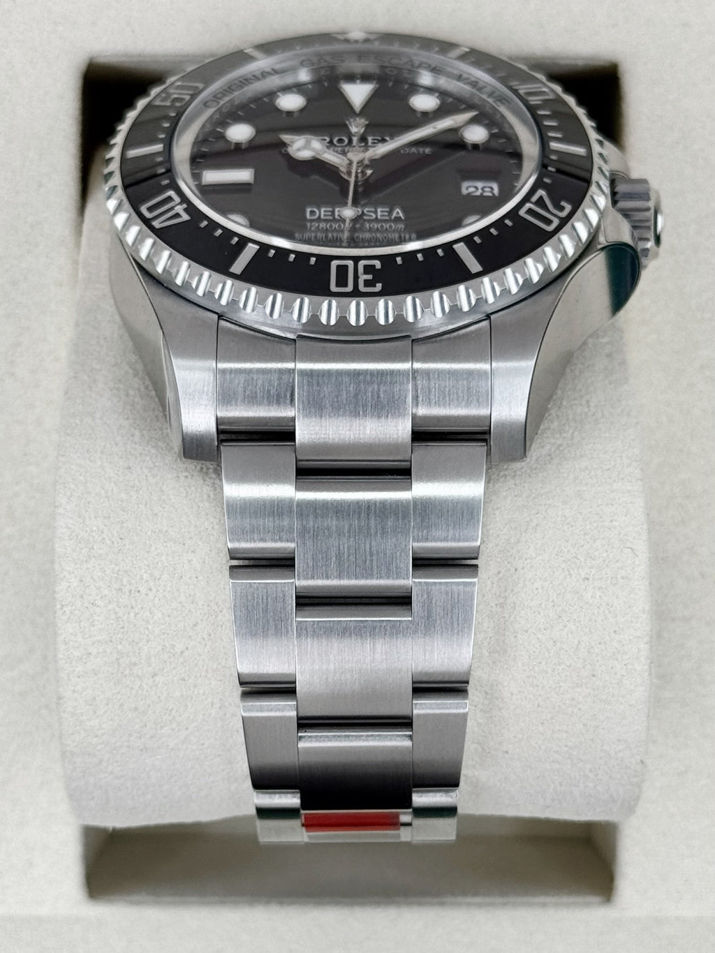 NEW 2026 Rolex Deepsea 44mm 136660 Stainless Steel Black Dial (STICKERED)