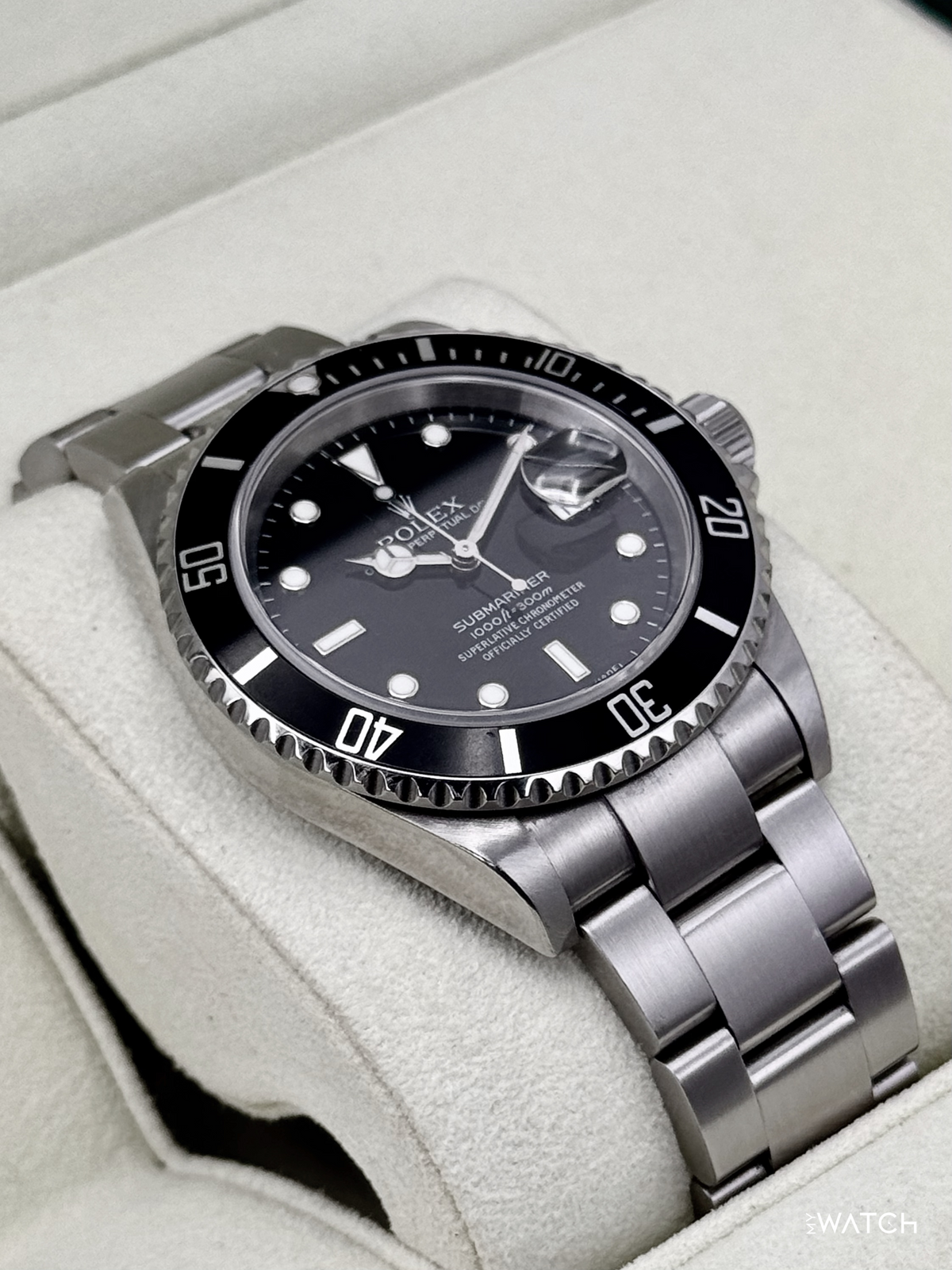 2005 Rolex Submariner 40mm 16610 Stainless Steel Black Dial (Collectors Set)