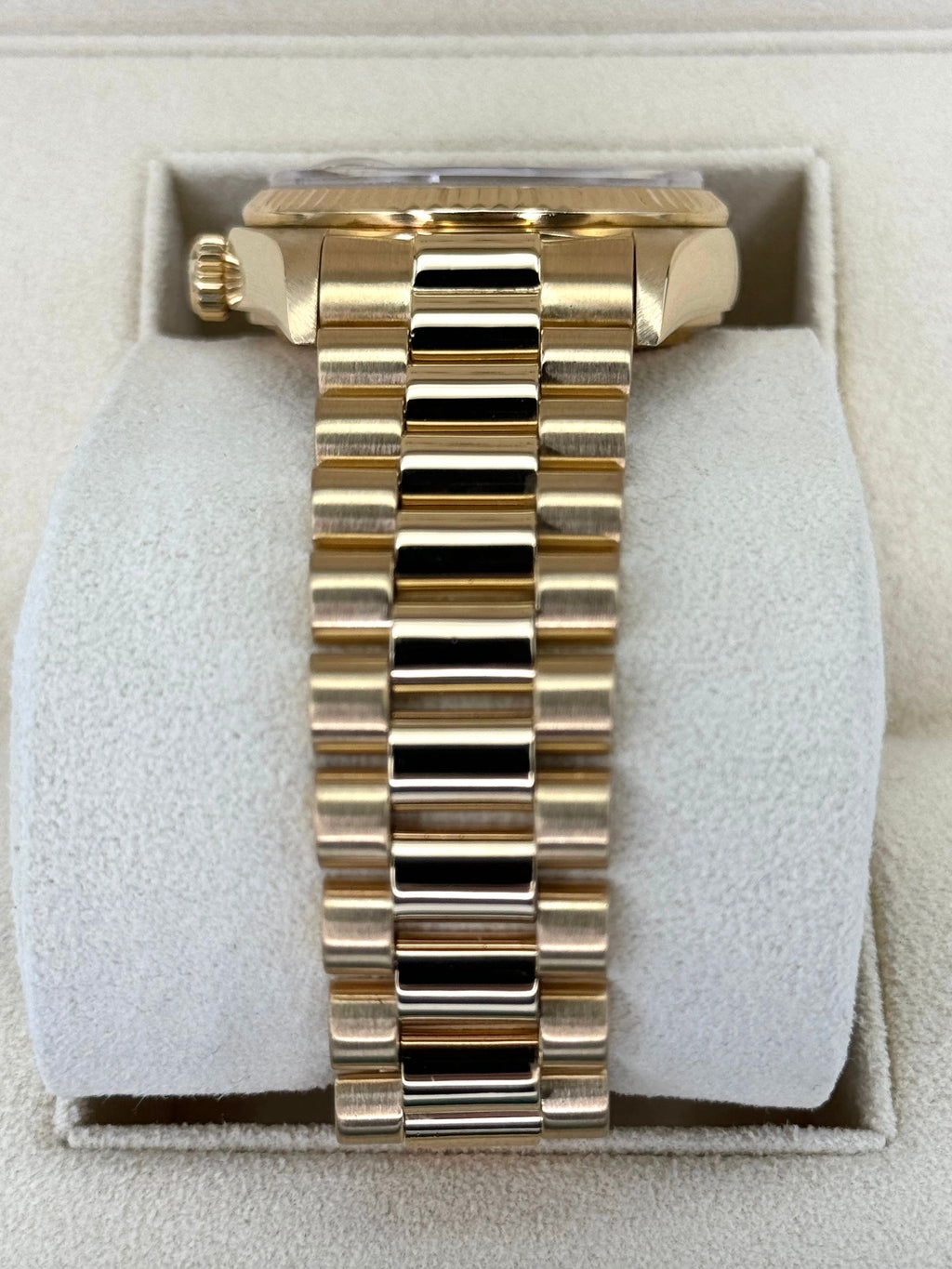 1983 Rolex Day-Date 36mm 18038 Presidential Champagne Diamond Dial