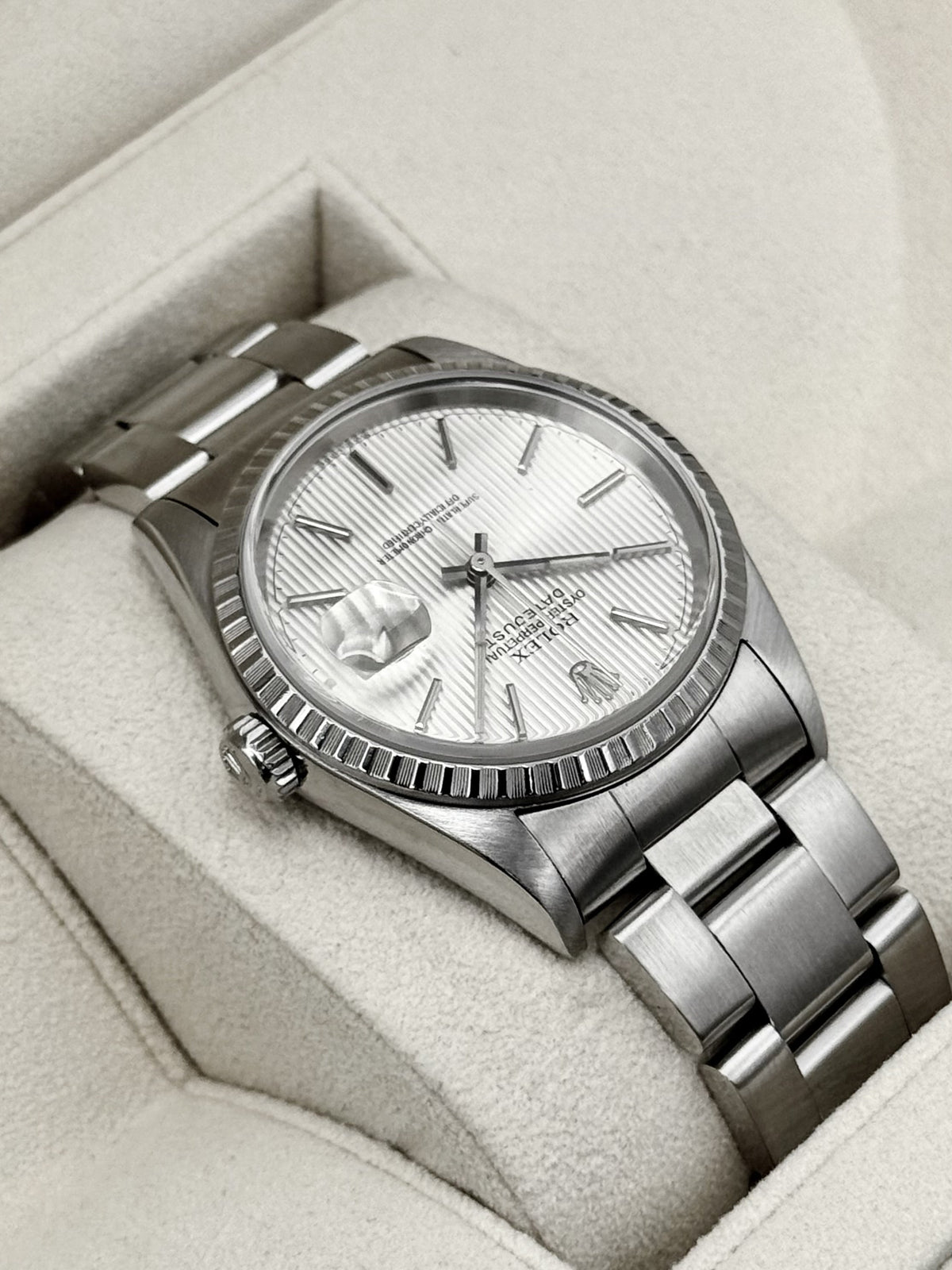 2004 Rolex Datejust 36mm 16220 Stainless Steel Oyster Silver Tapestry Dial (Collectors Set)
