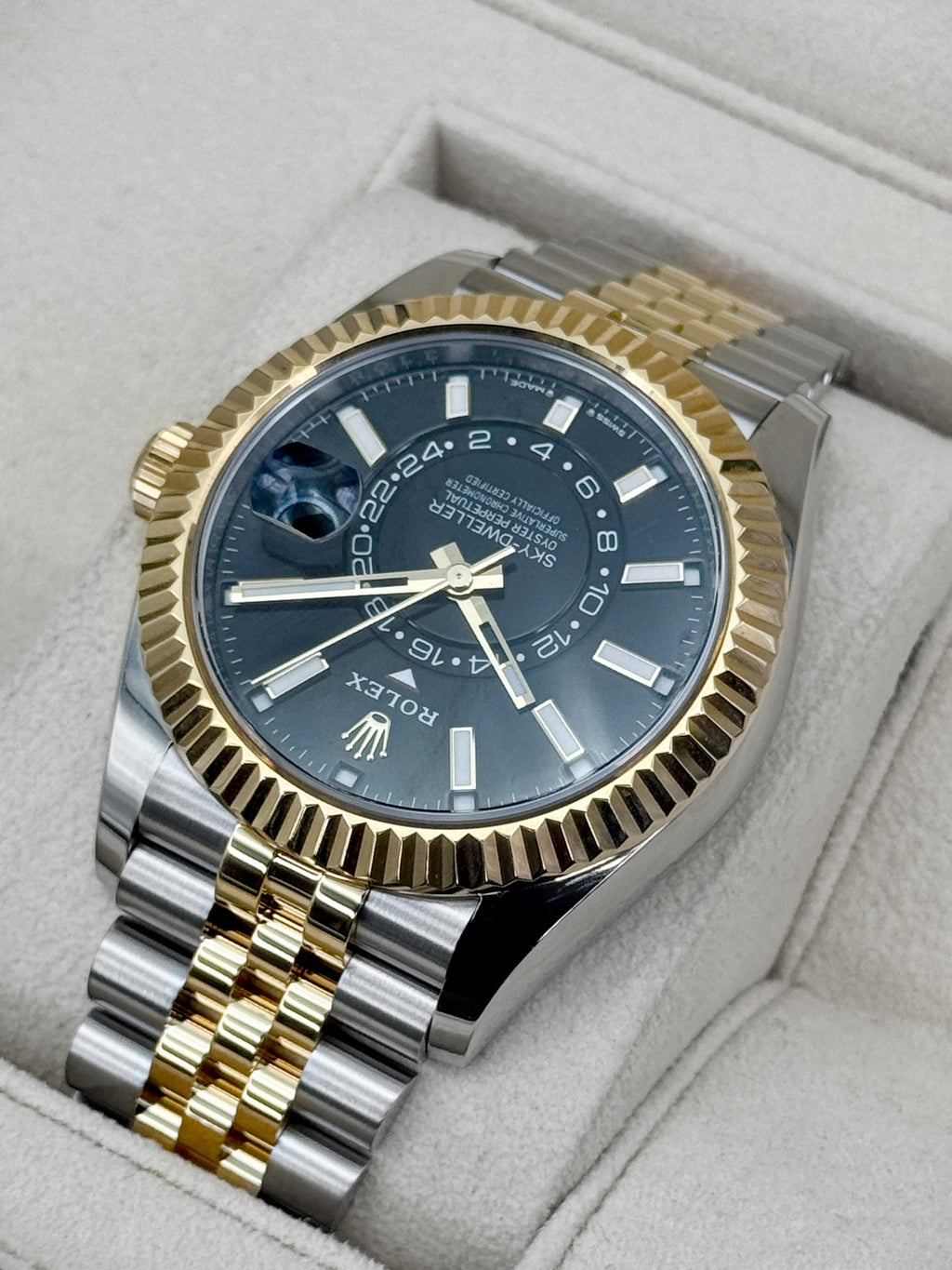 2025 Rolex Sky-Dweller 42mm 336933 Two-Tone Jubilee Black Dial