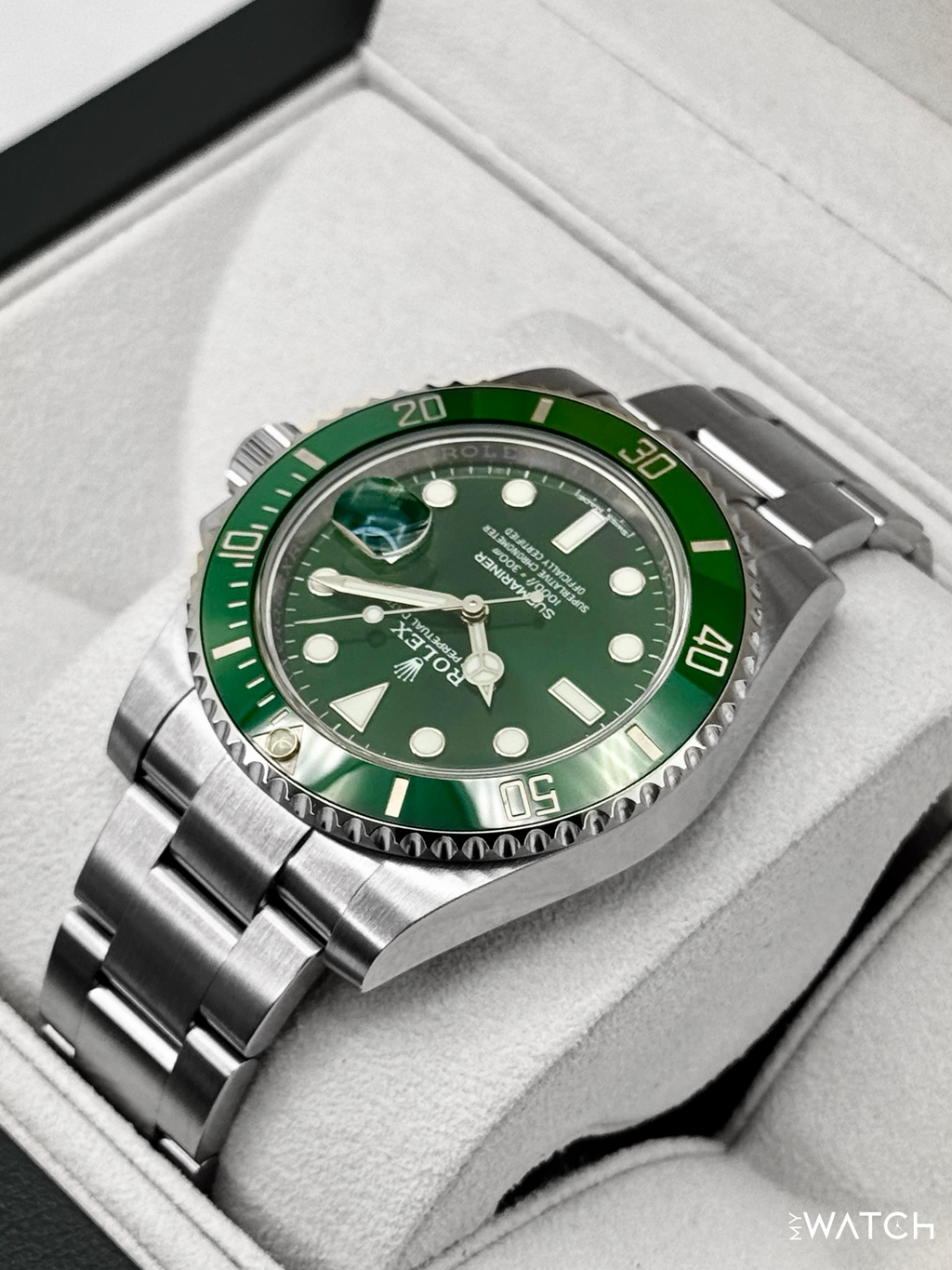 2017 Rolex Submariner “Hulk” 40mm 116610LV Green Dial