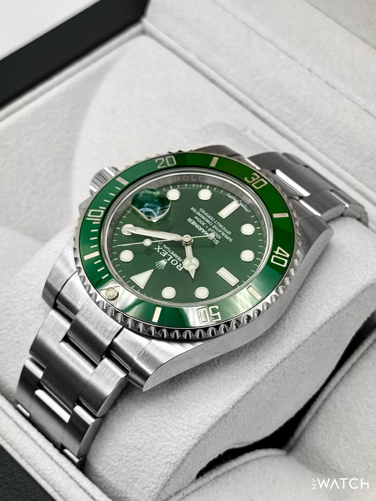 2017 Rolex Submariner “Hulk” 40mm 116610LV Green Dial