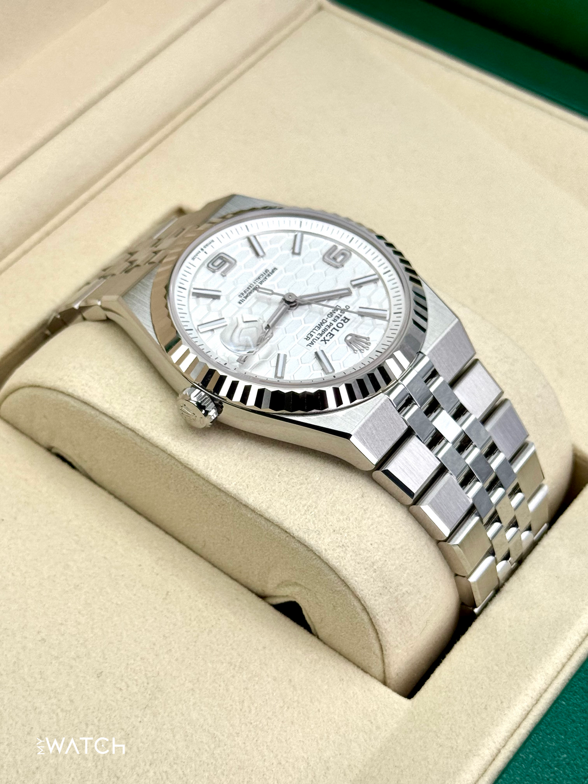 NEW 2026 Rolex Land-Dweller 40mm 127334 Stainless Steel Jubilee White Dial