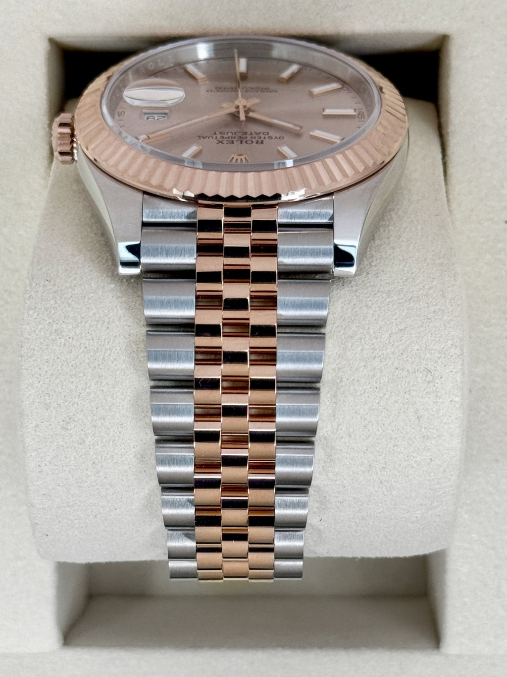 2025 Rolex Datejust 41mm 126331 Two-Tone Jubilee Sundust Dial