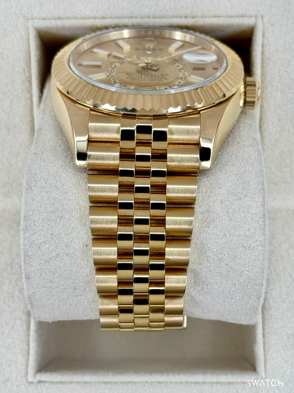 2024 Rolex Sky-Dweller 42mm 336938 Yellow Gold Jubilee Champagne Dial