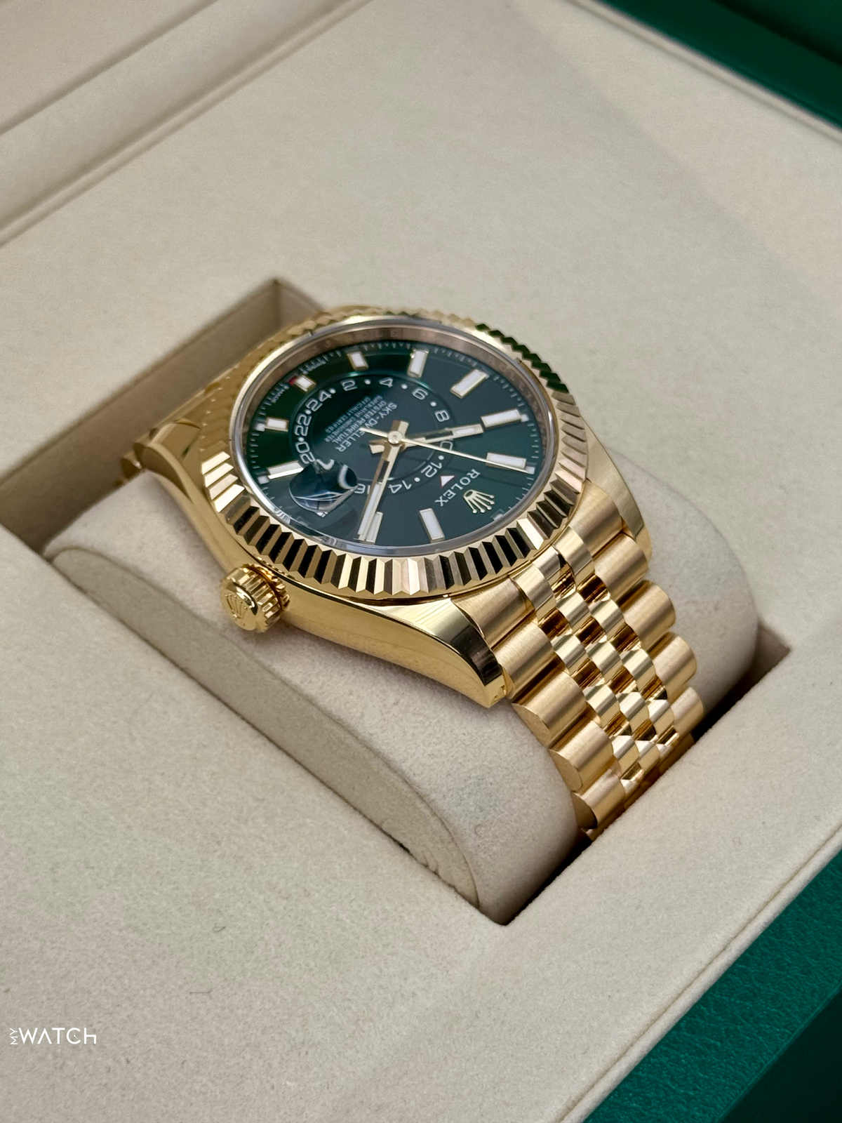 NEW 2026 Rolex Sky-Dweller 42mm 336938 Yellow Gold Jubilee Green Dial
