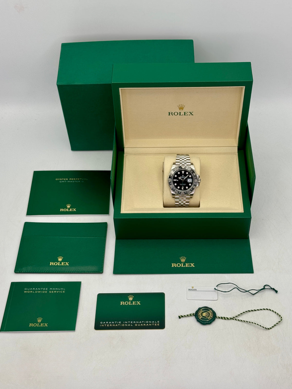 NEW 2026 Rolex GMT-Master II Bruce Wayne 40mm 126710GRNR Jubilee (STICKERED)