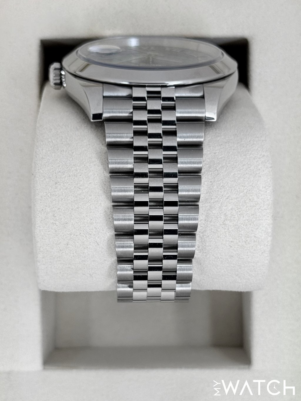 NEW 2026 Rolex Datejust 41mm 126300 Stainless Steel Jubilee Blue Roman Numeral Dial