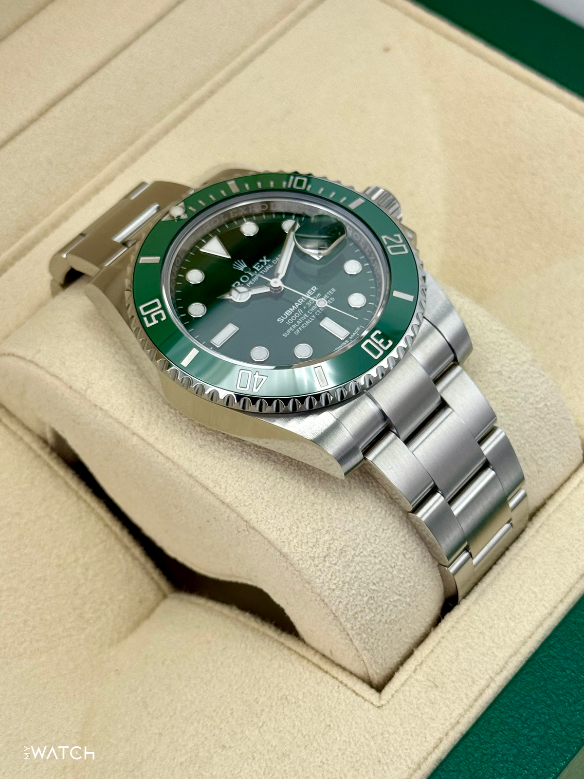 2017 Rolex Submariner "Hulk" 40mm 116610LV Green Dial
