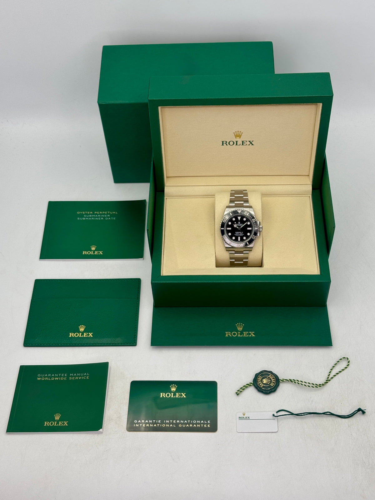NEW 2026 Rolex Submariner 41mm 124060 Stainless Steel Black Dial (STICKERED)