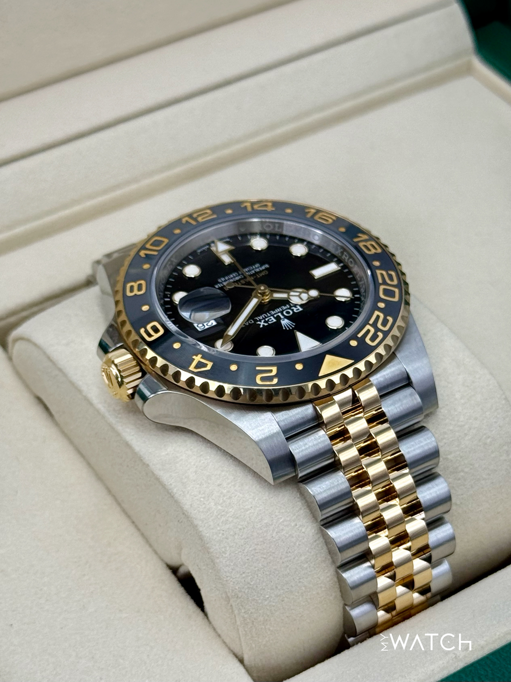 NEW 2025 Rolex GMT-Master II 40mm 126713GRNR Two-Tone Jubilee