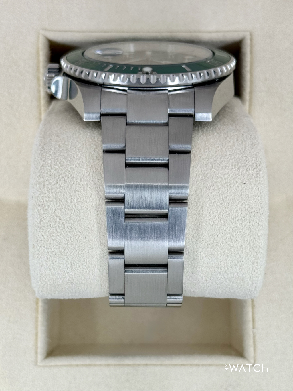 2018 Rolex Submariner “Hulk” 40mm 116610LV Green Dial
