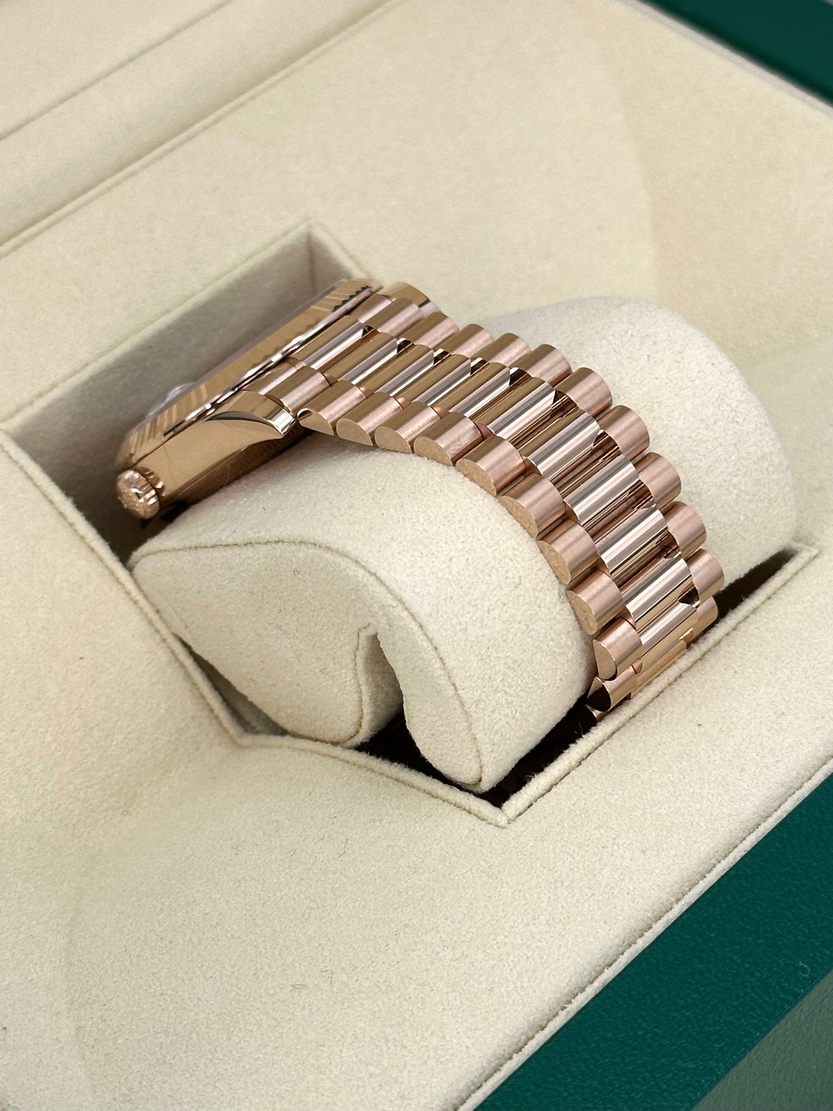 NEW 2024 Rolex Day-Date 40mm 228235 Presidential Rose Gold Olive Dial