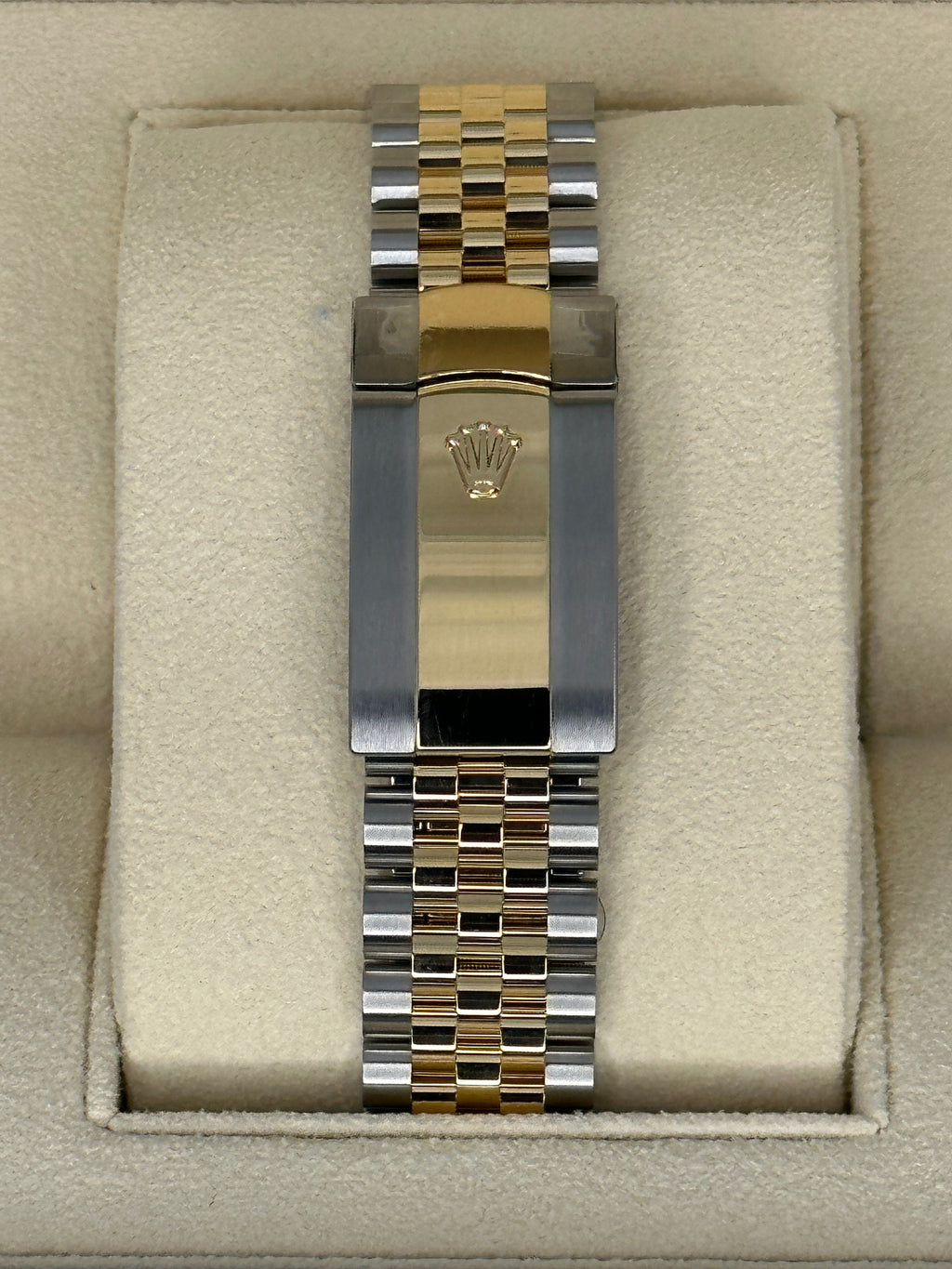 NEW 2025 Rolex Datejust 36mm 126233 Two-Tone Jubilee Wimbledon Dial