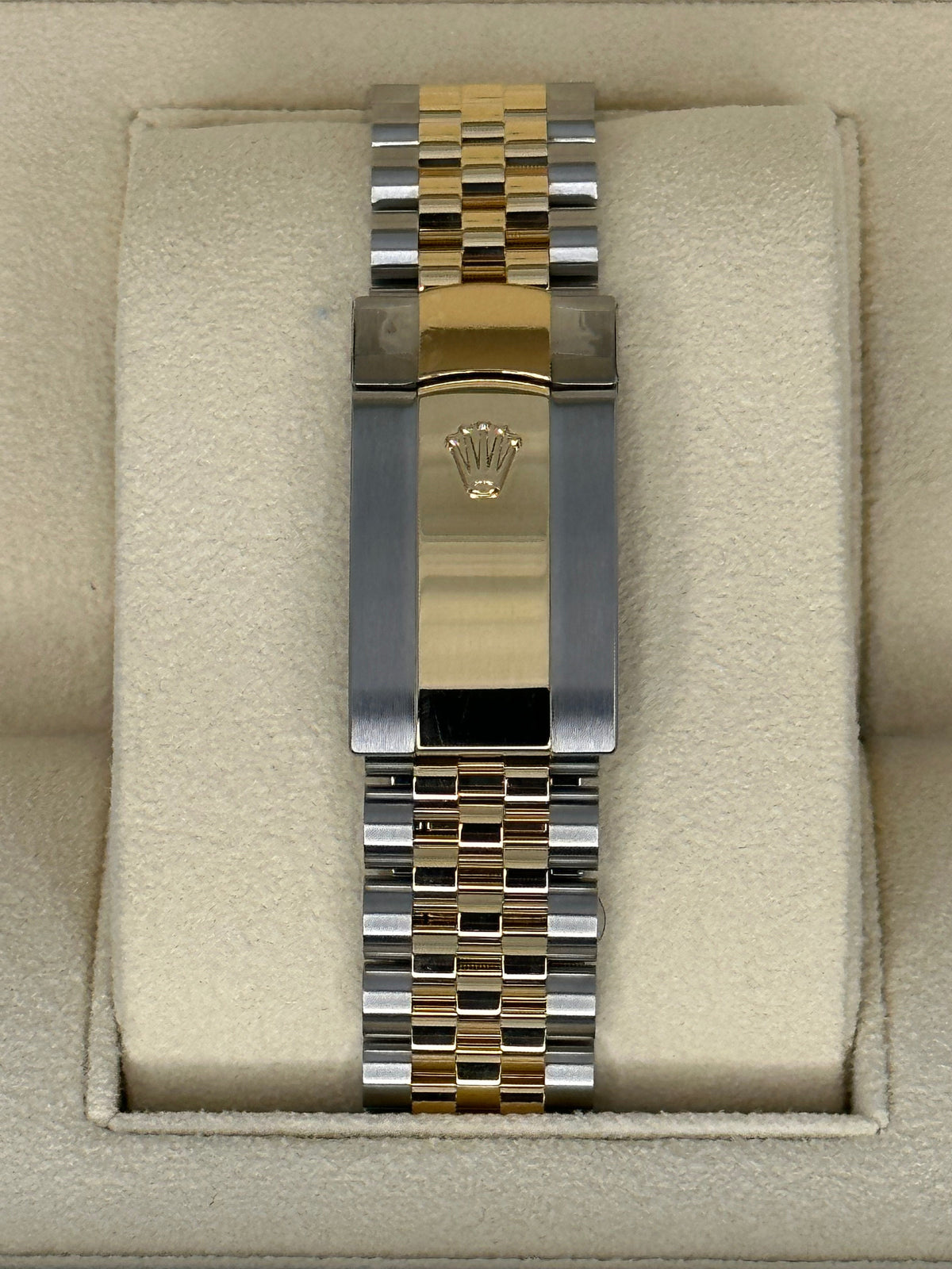 NEW 2025 Rolex Datejust 36mm 126233 Two-Tone Jubilee Wimbledon Dial