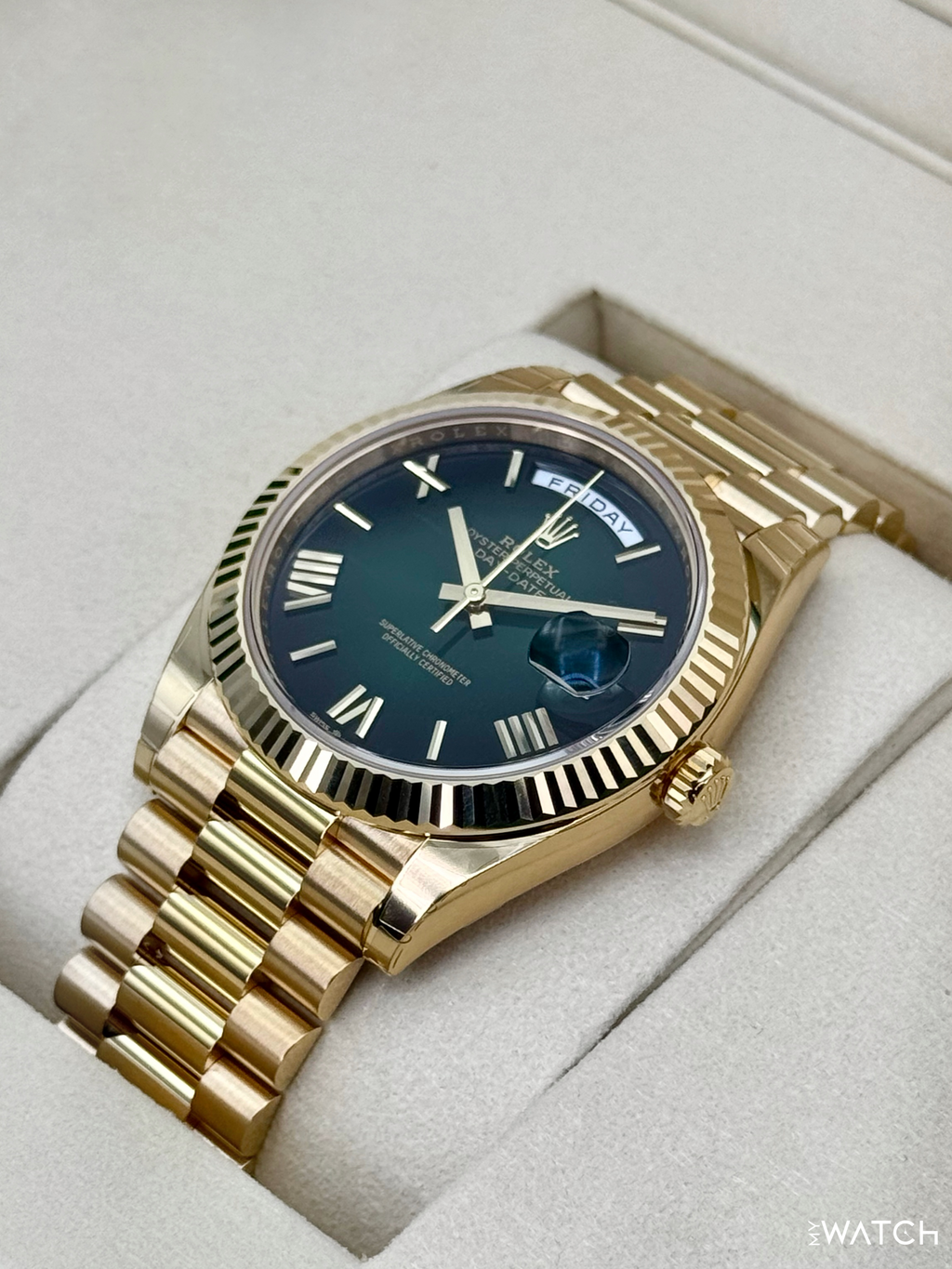 NEW 2026 Rolex Day-Date 40mm 228238 Presidential Green Ombre Dial (STICKERED)